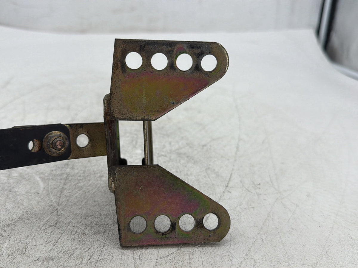 2005 Harley Electra Glide Touring Ultra OEM Front Driver Rider Backrest Bracket Mount