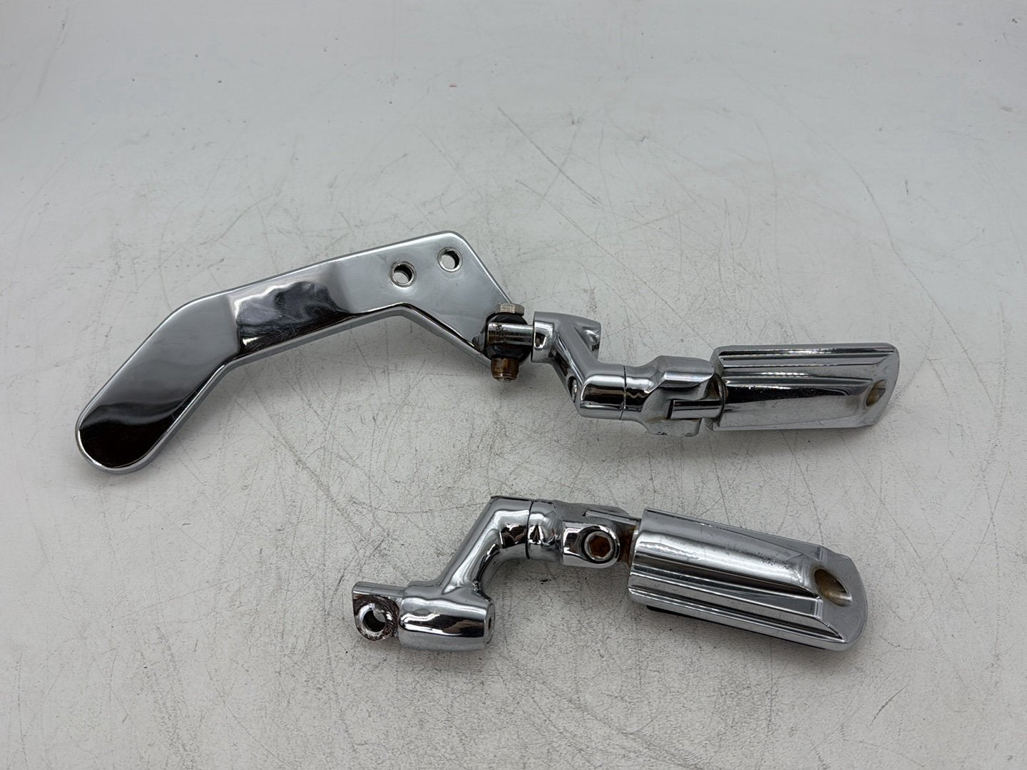 2000 Harley Dyna FXDWG Wide Glide OEM Left & Right Step Foot Rest Pegs