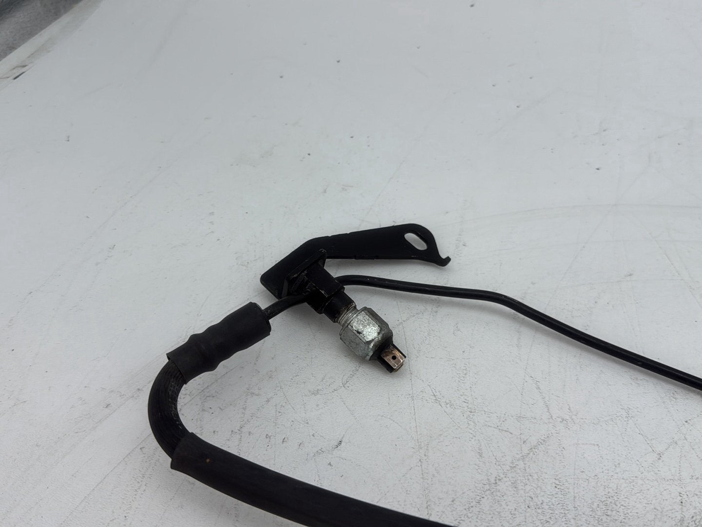 2010 Harley Street Glide Touring FLHX OEM Rear Brake Hose Line Pipe NON-abs