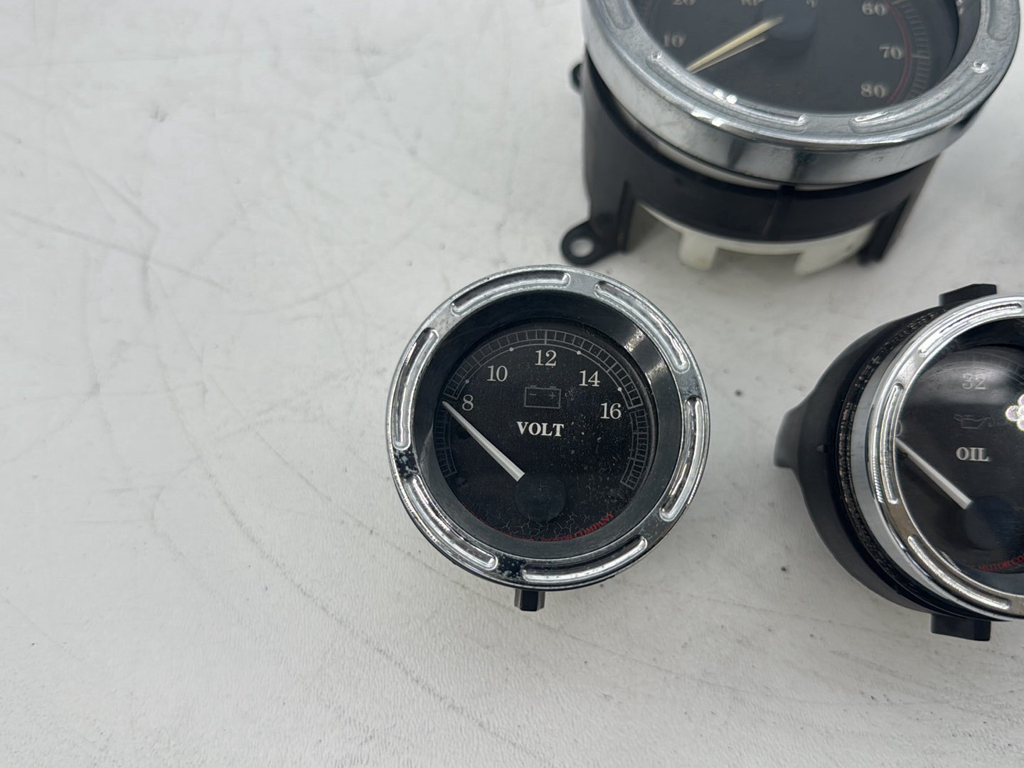 2008 Harley Touring FLHT Electra Glide OEM Air Oil Volt Fuel Tacho Speedo Gauges