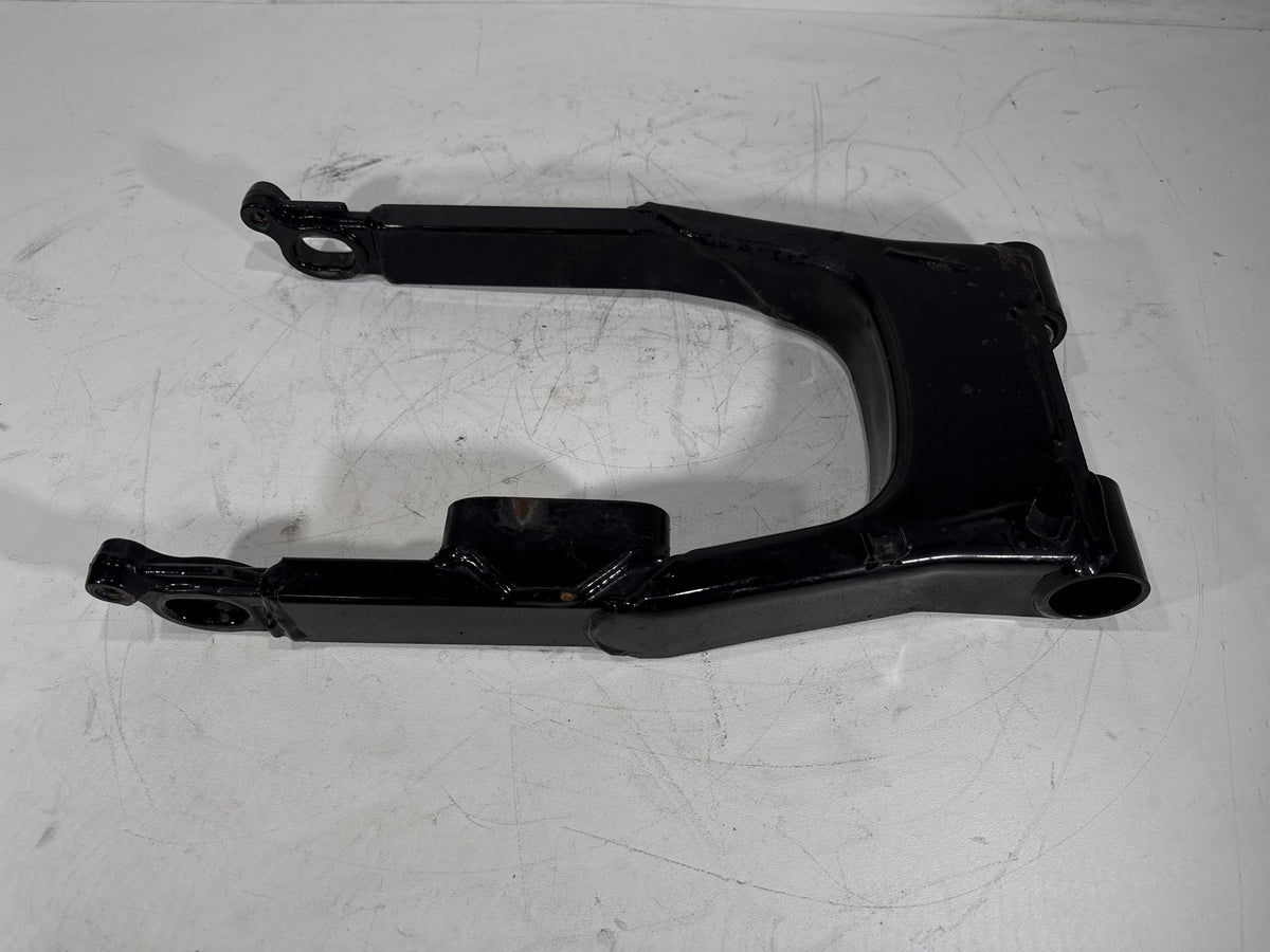 2006 Harley Street Glide Touring FLHX OEM Rear Fork Swingarm Swing Arm