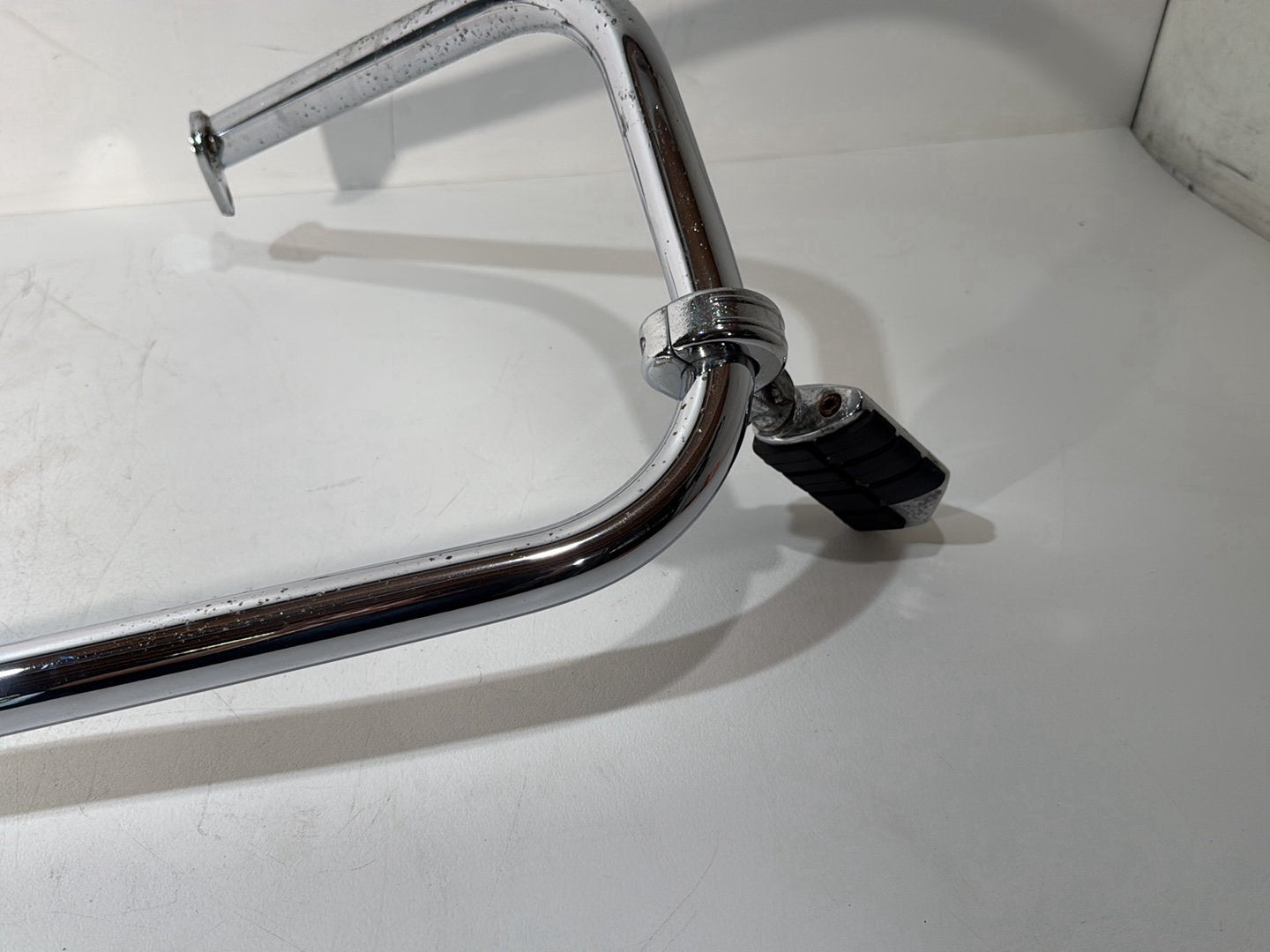 2007 - 2012 Harley-Davidson Touring Street Glide Front Engine Crash Highway Bar Guard w/ Foot Pegs