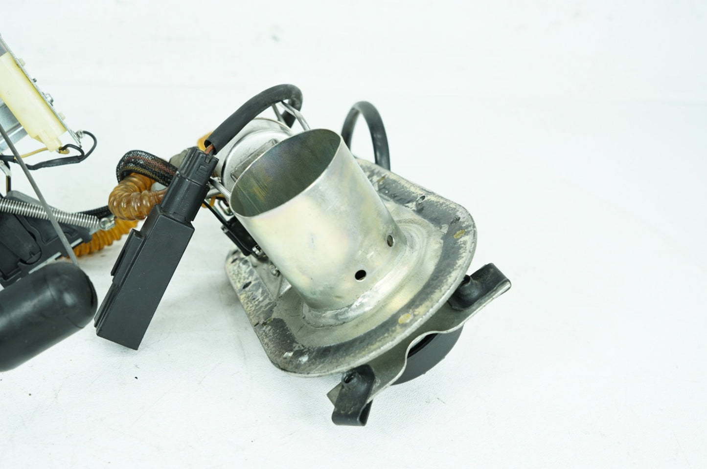 2007 - 2011 Harley-Davidson Touring Street Glide Fuel Pump Gas Gasoline Petrol Sending 62897-01B