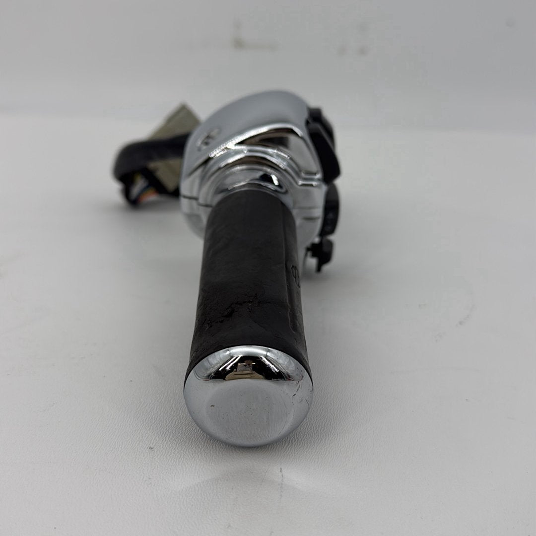 2007 - 2012 Harley-Davidson Touring Street Glide Left Turn Signal Headlight Switches Controls 71682-06