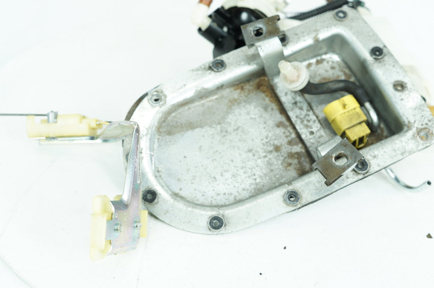 2007 - 2016 Harley-Davidson Dyna Super Glide Custom Gas Gasoline Fuel Petrol Pump Sending 75218-04C