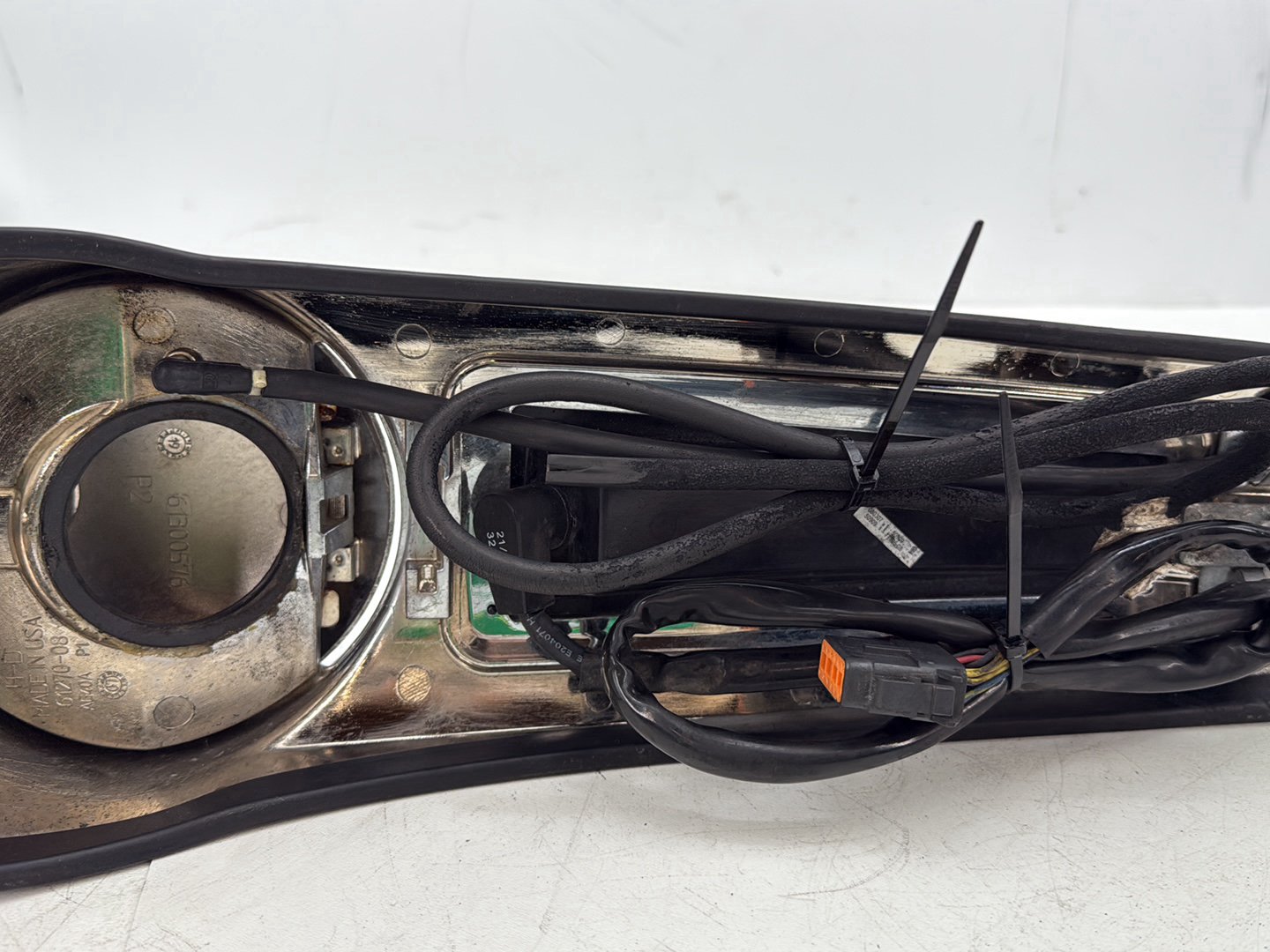 2008 Harley Electra Glide Touring Ultra FLHTCUI OEM Fuel Gas Tank Dash Console NOKey