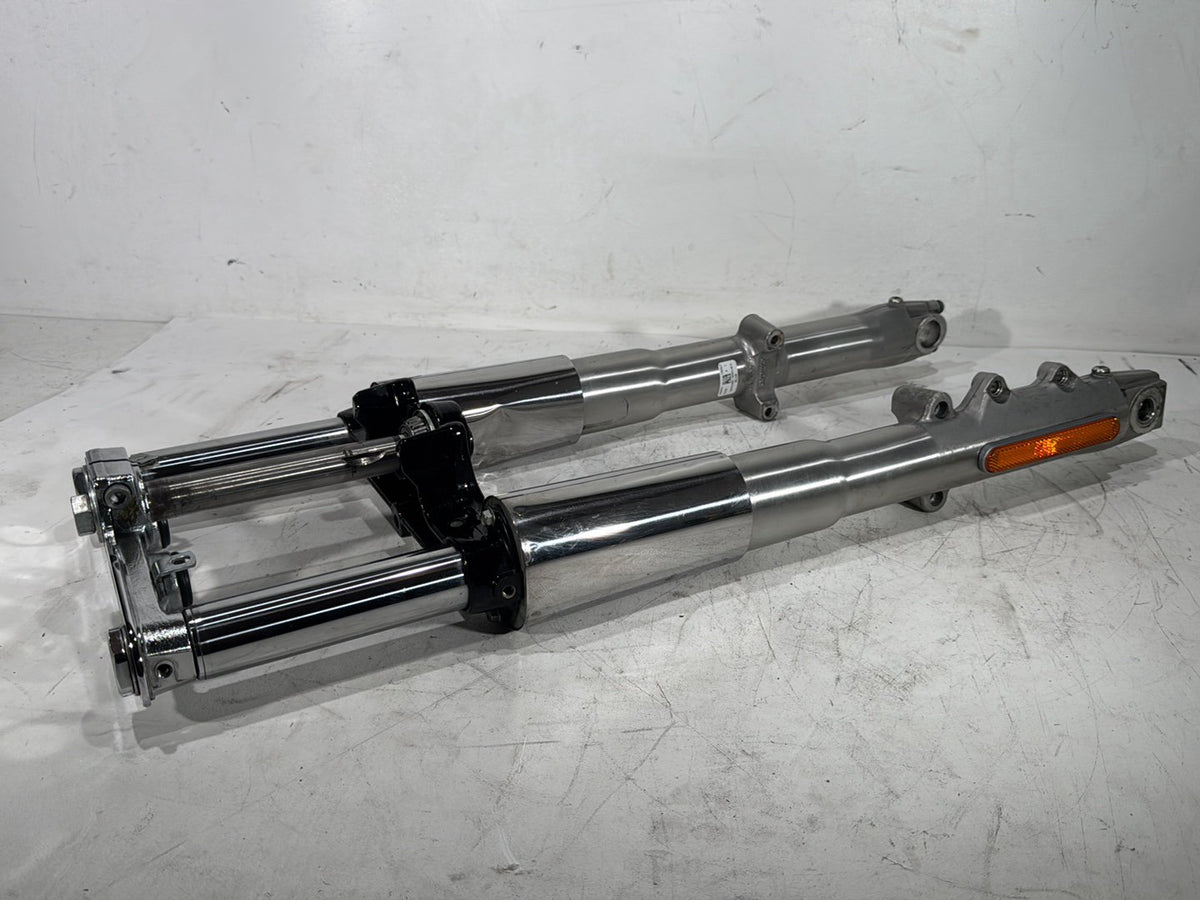 2013 Harley Heritage Softail Classic FLSTC OEM Front Triple Tree Set & LH RH Fork Legs Sliders