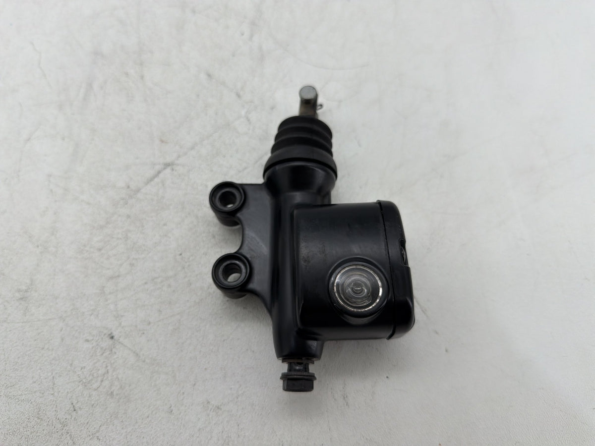 2014 Harley Electra Glide Touring Ultra OEM Rear Brake Master Cylinder Reservoir