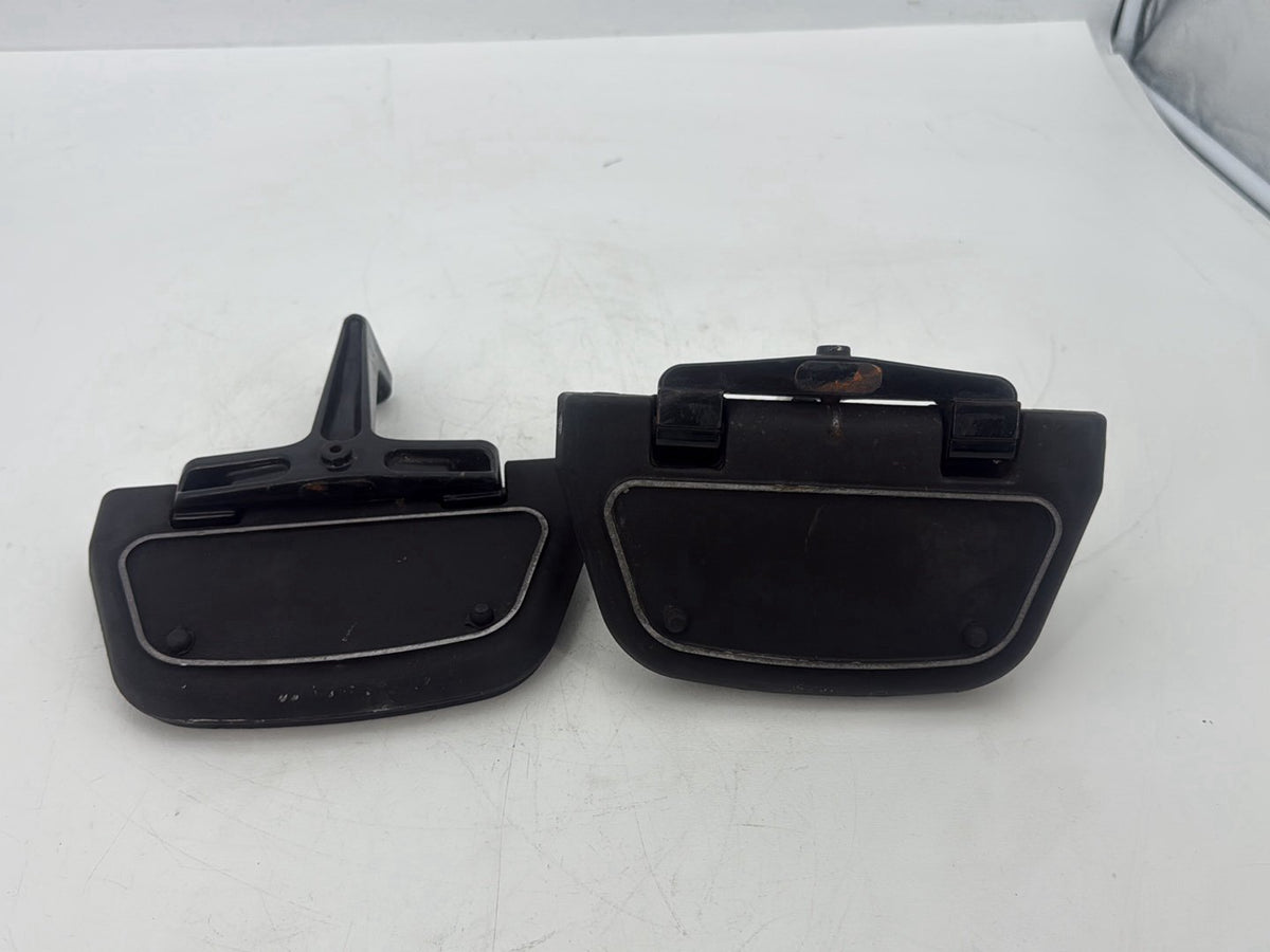 2005 Harley Touring Road King Classic Left Right Passenger Floorboard Foot Rest