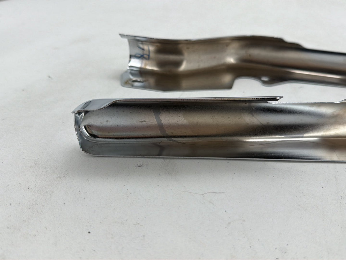 2007 Harley Street Glide Touring FLHX OEM Rear Left Right Fender Struts Bracket
