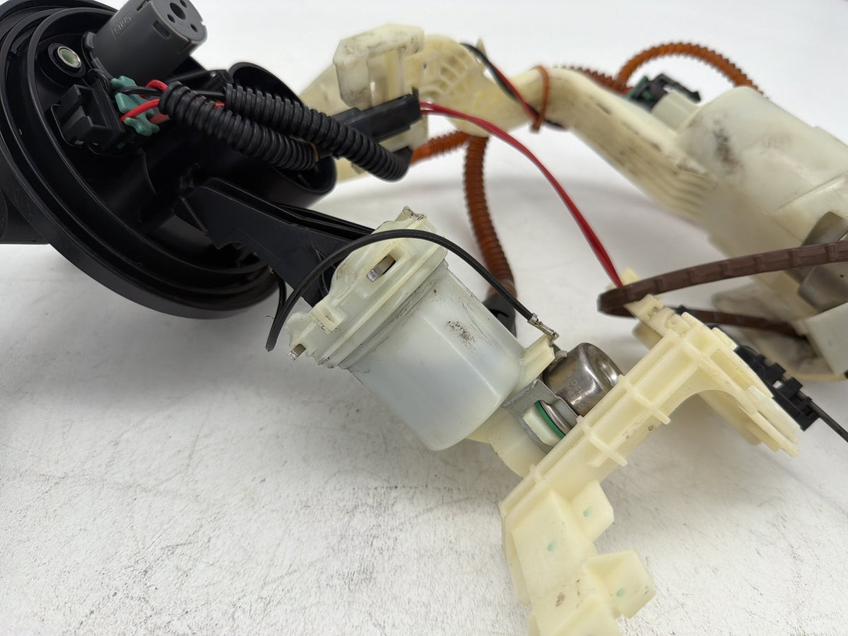 12 Harley Electra Glide Touring Ultra OEM Fuel Pump Gas Gasoline Petrol Sending