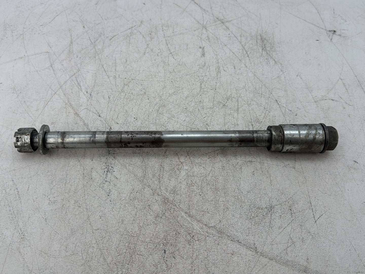 2003 Harley Dyna Wide Glide FXDWG OEM Front Wheel Axle Bolt Shaft