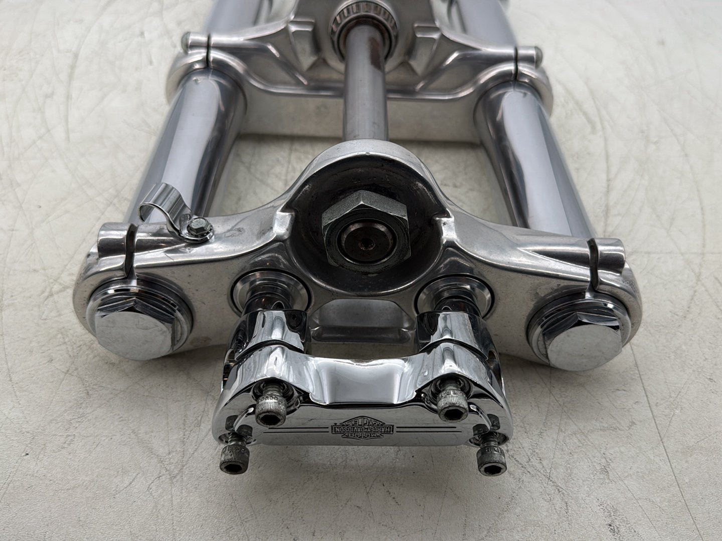 2007 Harley Dyna Street Bob FXDBI OEM Front Triple Tree Set & LH RH Fork Legs Sliders