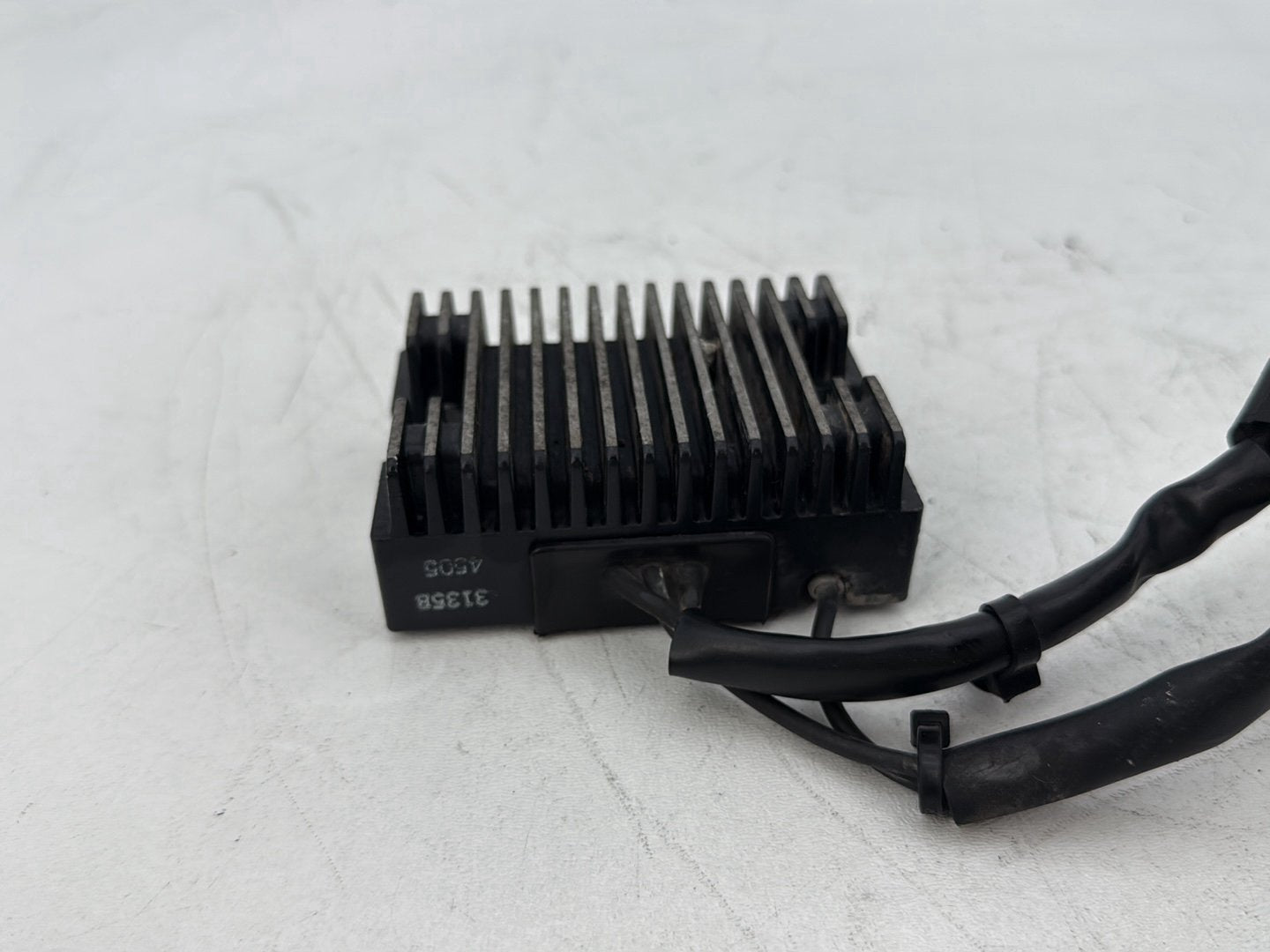 2004 - 2013 Harley-Davidson Sportster 1200 Custom Voltage Regulator Rectifier  74523-04