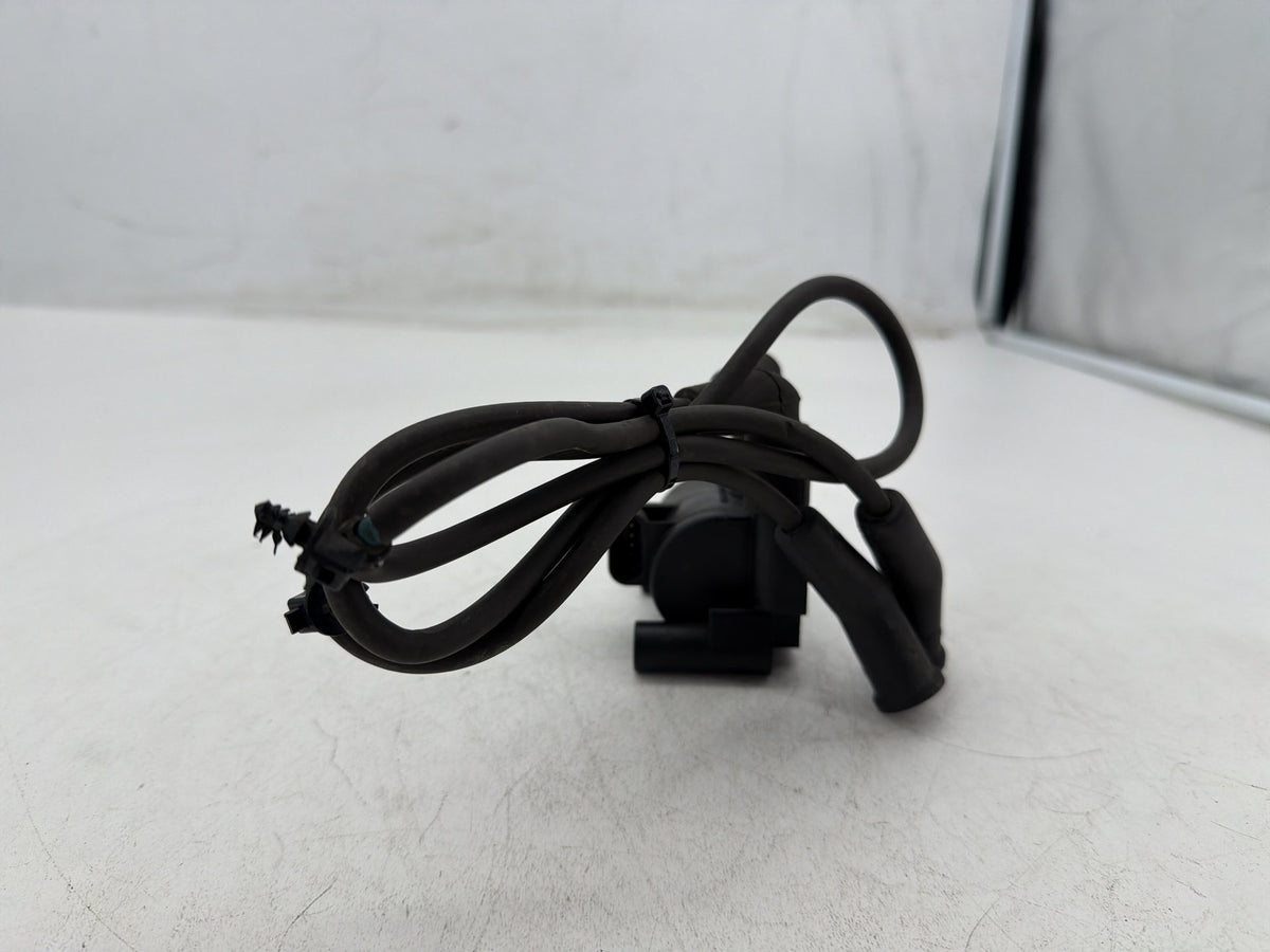 2011 Harley Road King Touring FLHR OEM Ignition Coil Spark Plugs Cable