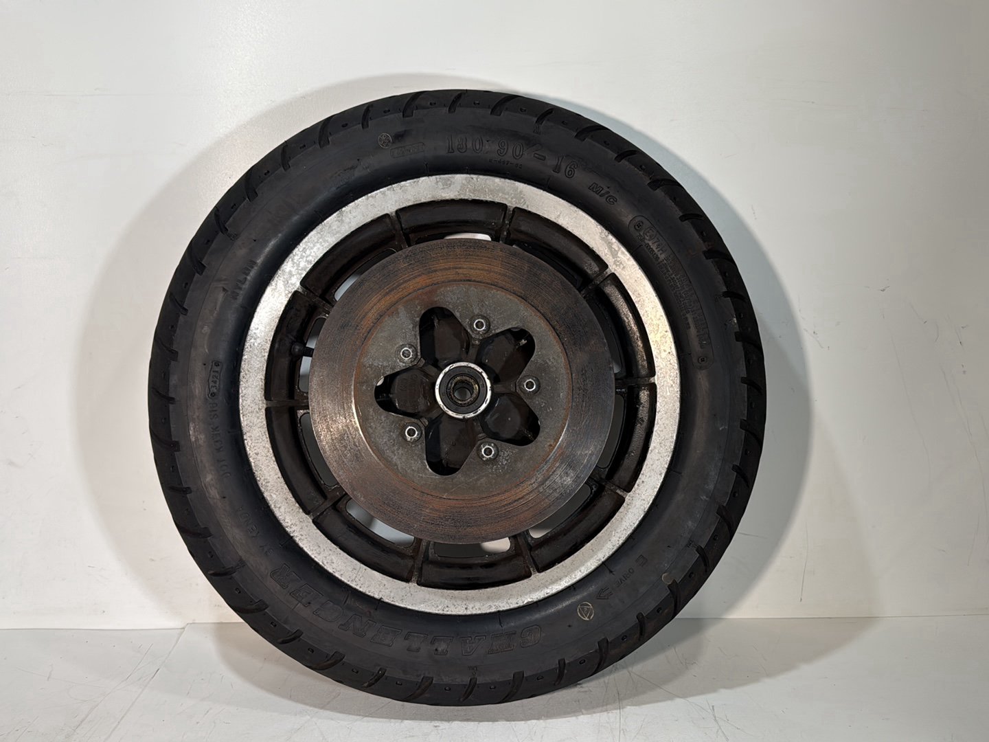 1984 - 1998 Harley-Davidson Touring Electra Glide Classic Rear Wheel Rim Tire 130/90-16 74H, 16", Kenda