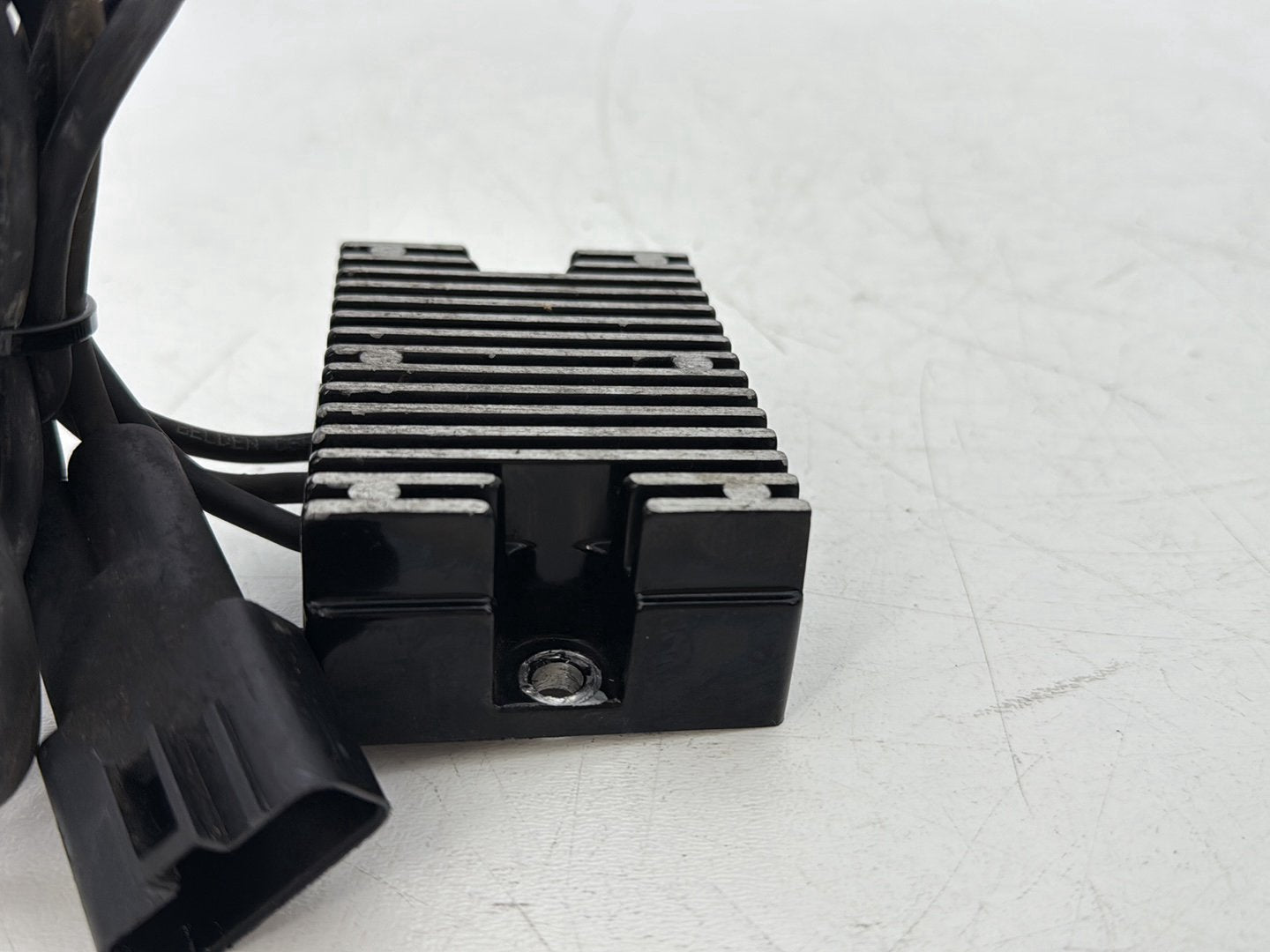 2002 Harley Dyna FXD Super Glide OEM Voltage Regulator Rectifier