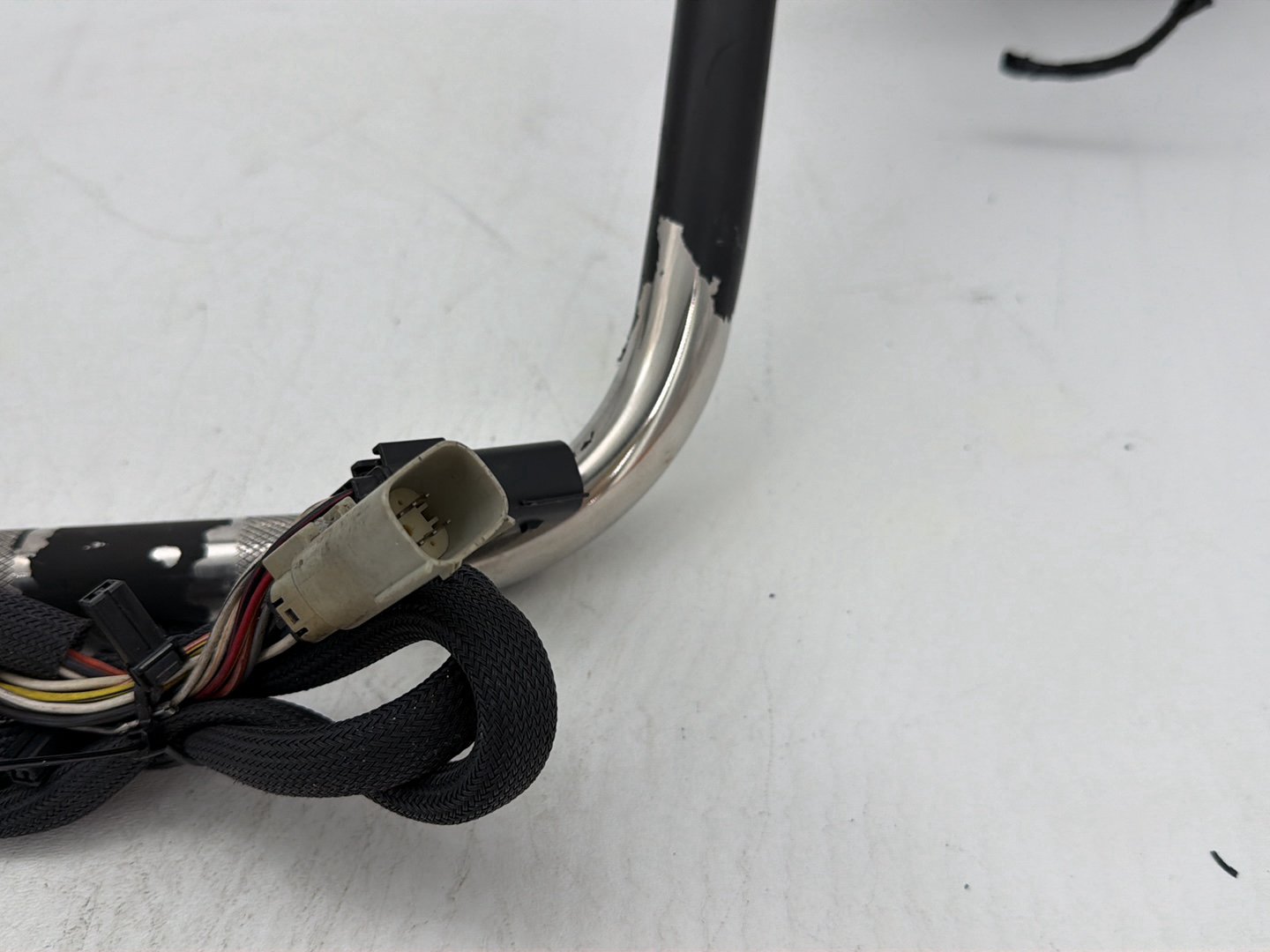 2009 Harley Dyna Street Bob FXDB OEM Handlebars Left Right Switches Controls