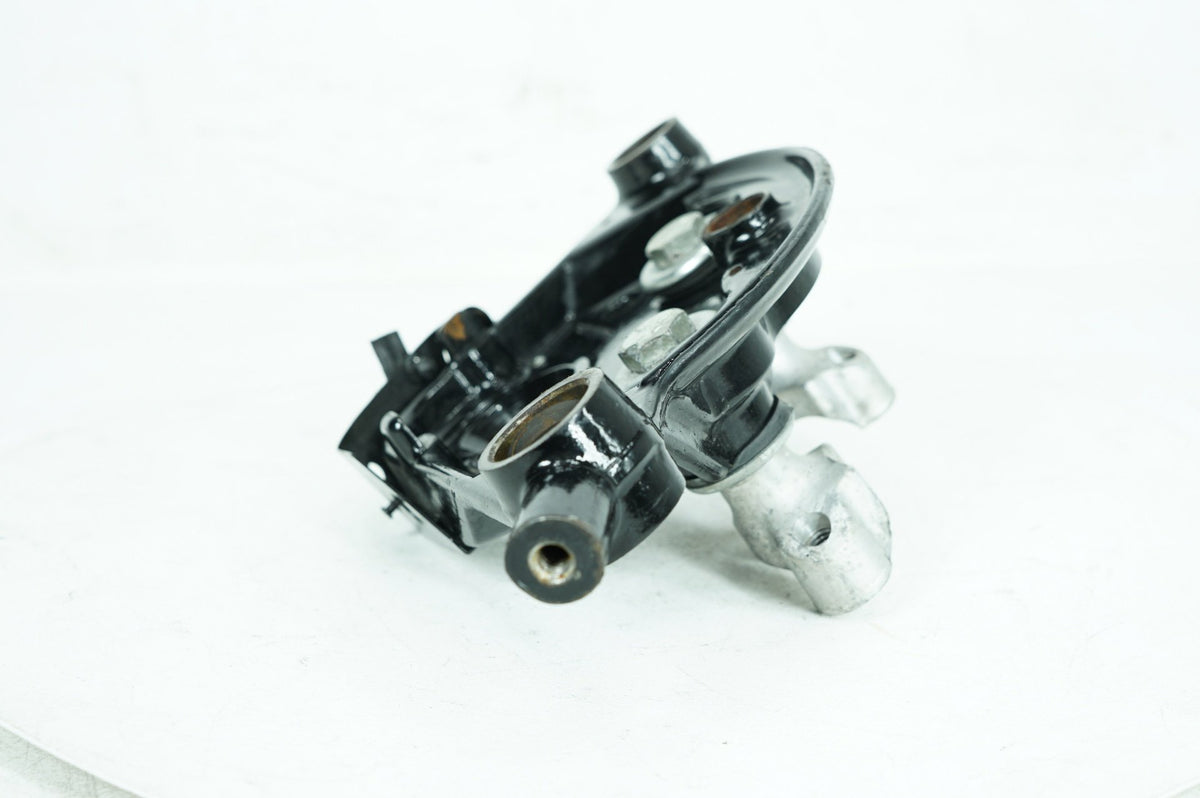 2011 Harley FLHRC Road King Classic Front Fork Upper Triple Tree Clamps OEM