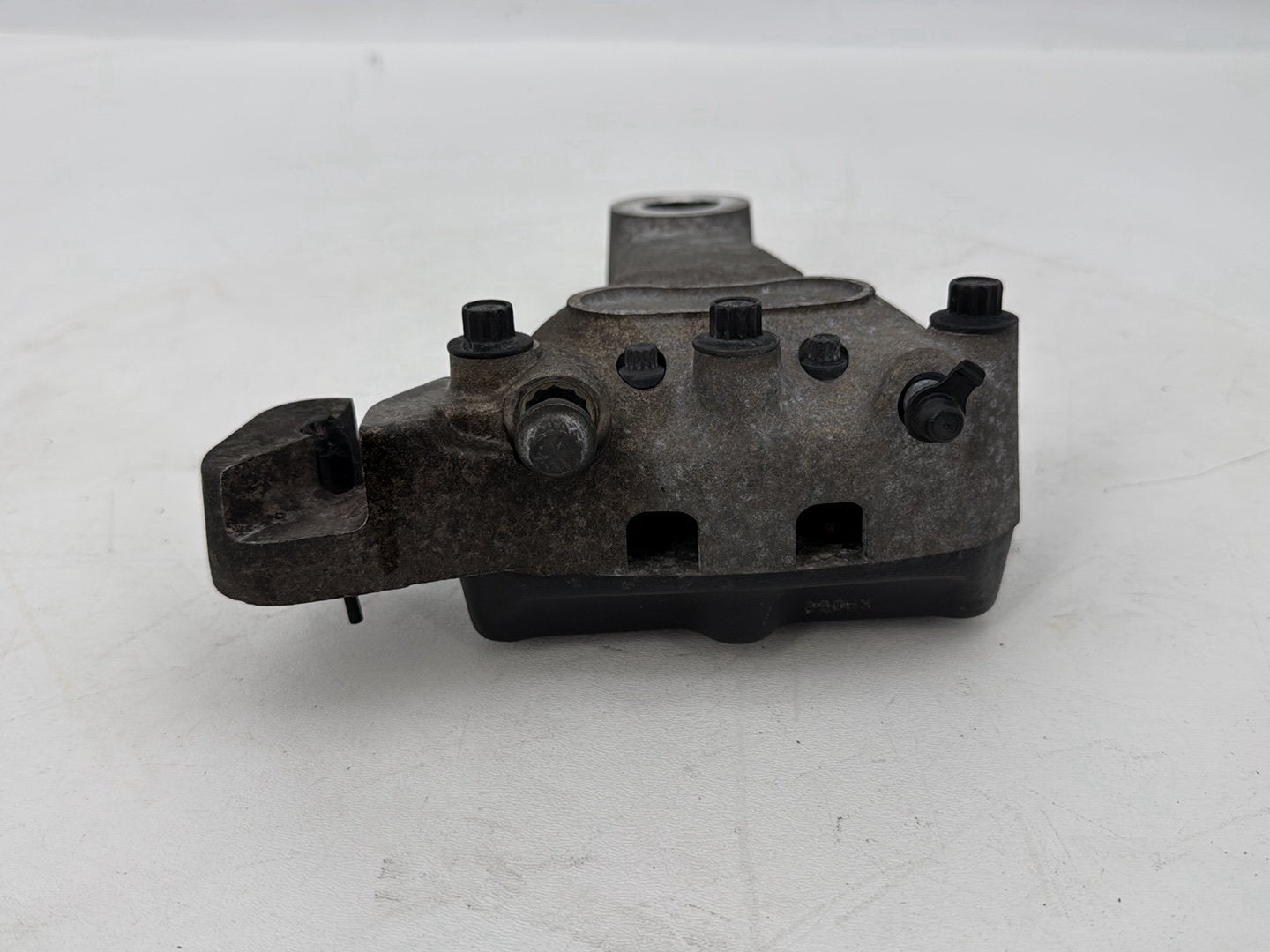 1999 - 2006 Harley-Davidson Touring Electra Glide Rear Back Brake Caliper 	44080-02C