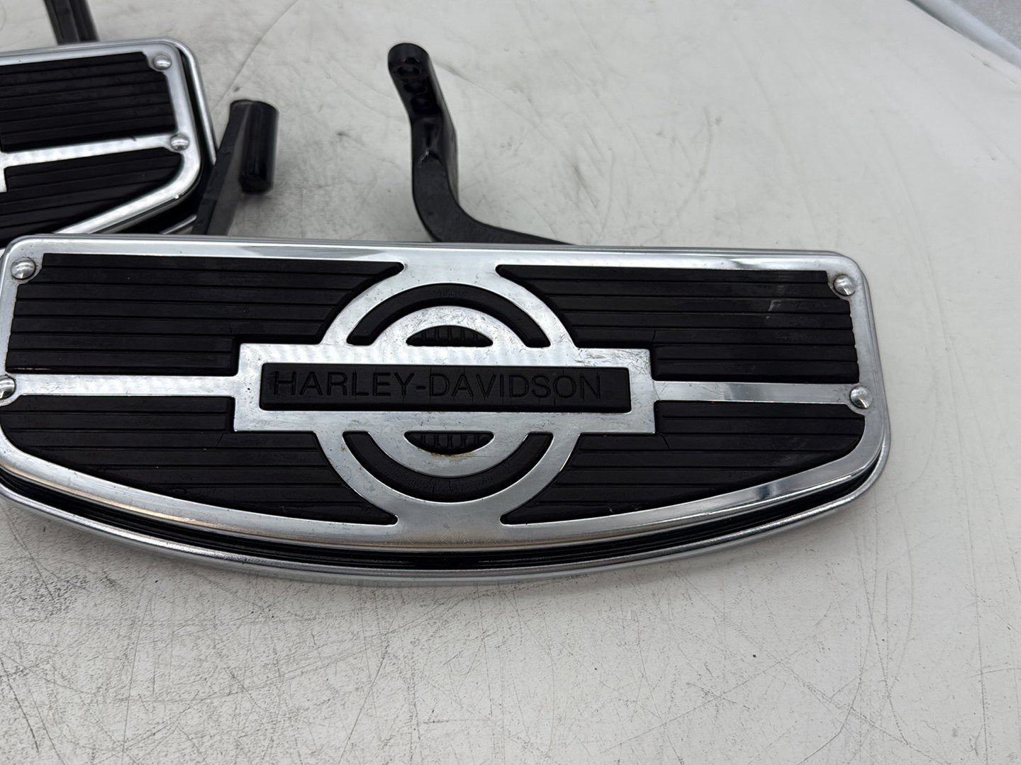 2006 Harley Electra Glide Touring Classic FLHTCI OEM Left Right Driver Floorboard Foot Rest
