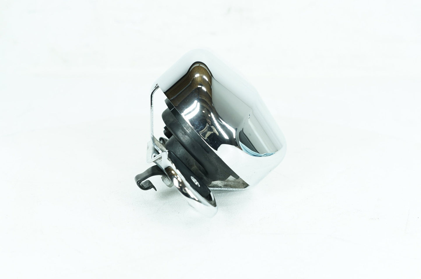 2011 Harley Touring FLHRC Road King Classic OEM Horn Signal Klaxon Chrome Cover
