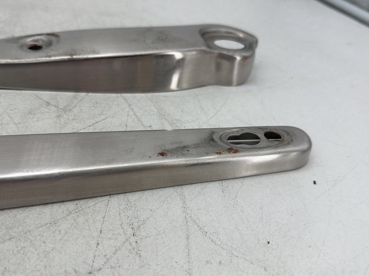 2007 Harley Dyna Street Bob FXDB OEM Rear Left Right Fender Struts Bracket