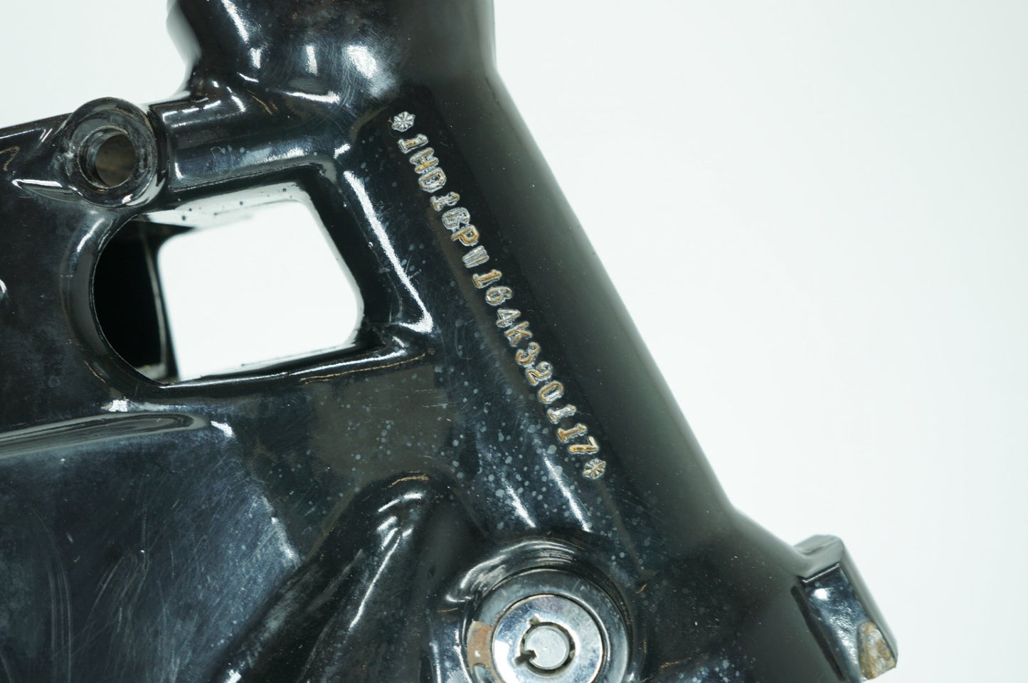 2000 - 2006 Harley-Davidson Dyna Wide Glide Body Main Frame Chassis SLVG 47427-04BHP