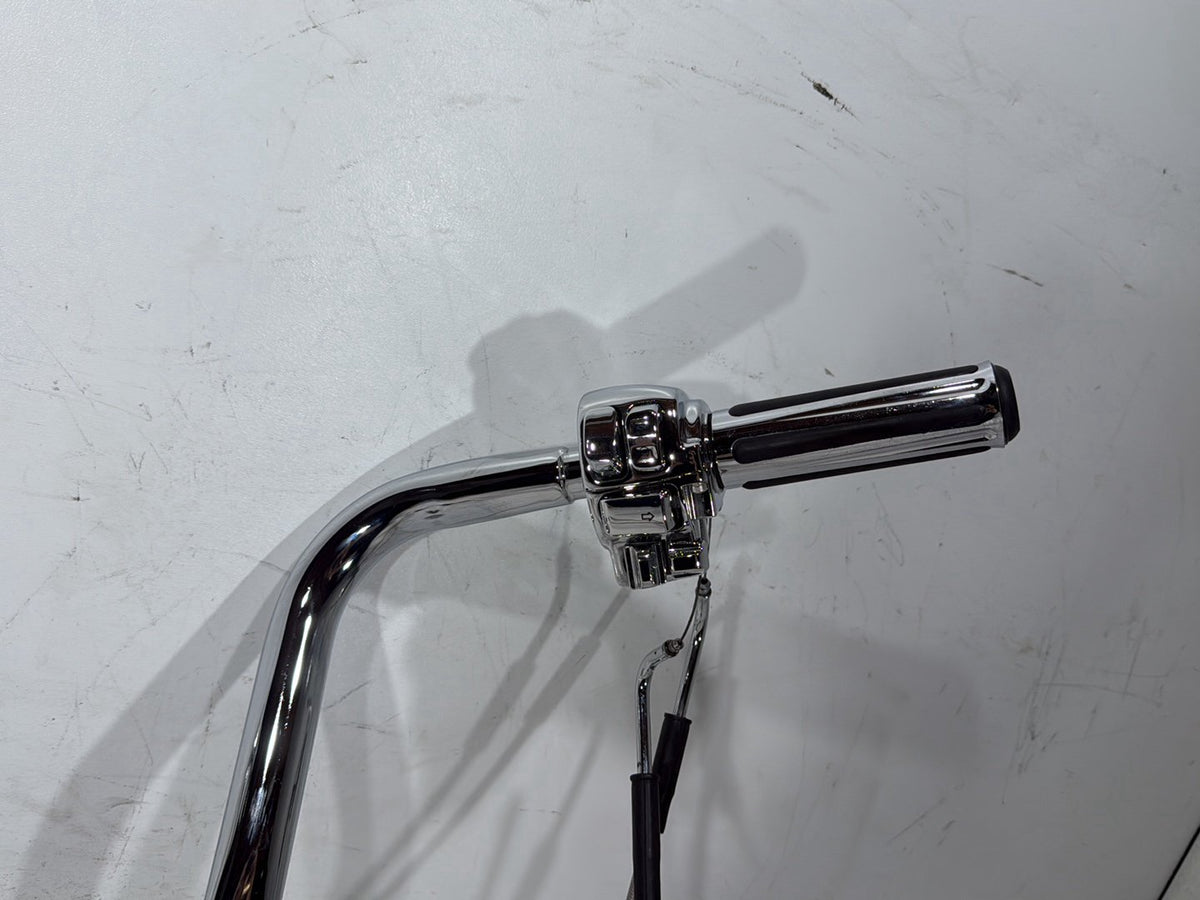 07 Harley Street Glide Touring FLHX OEM Handlebars Left Right Switches Controls