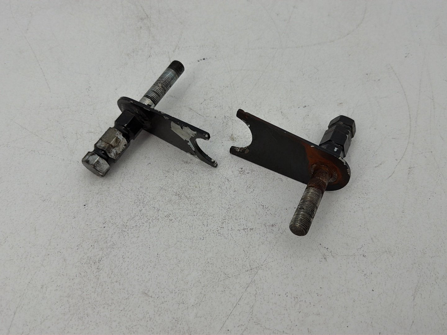1986 - 1998 Harley-Davidson Softail Heritage Classic Left Right Foot Rest Peg Support Bracket docking hardware kit