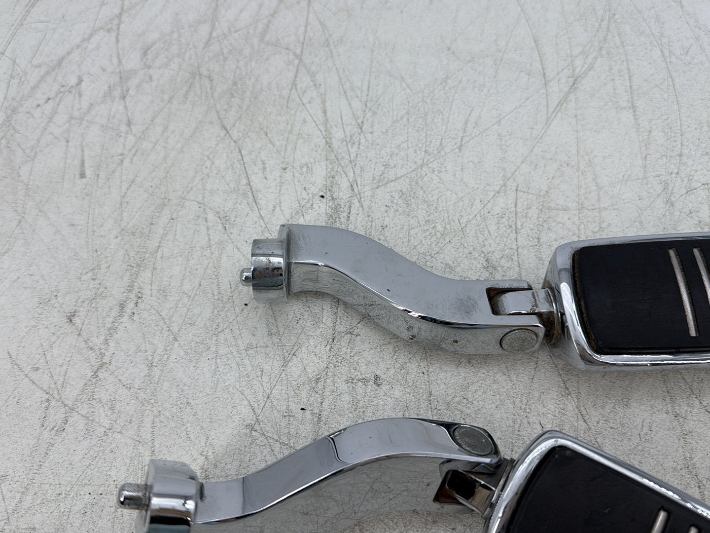 2015 Harley Road Glide Touring FLTRXS OEM Passenger Left & Right Foot Pegs