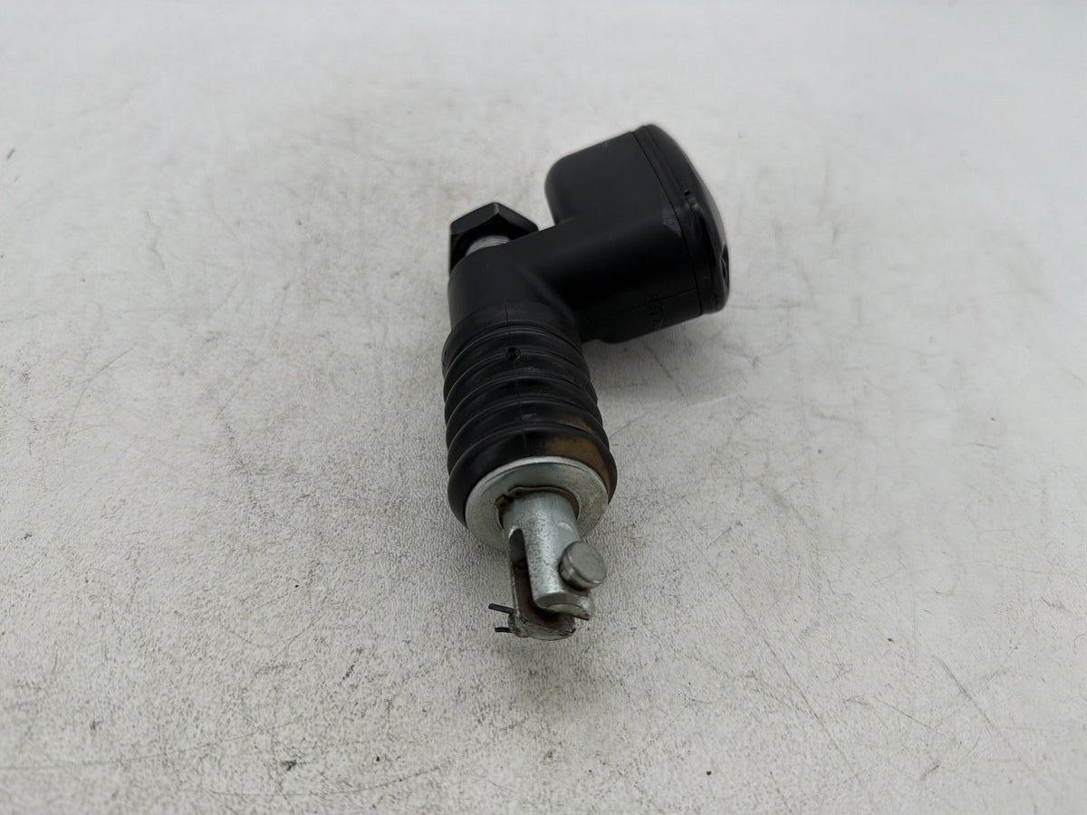 2003 Harley Softail Deuce FXSTDI OEM Rear Brake Master Cylinder Reservoir