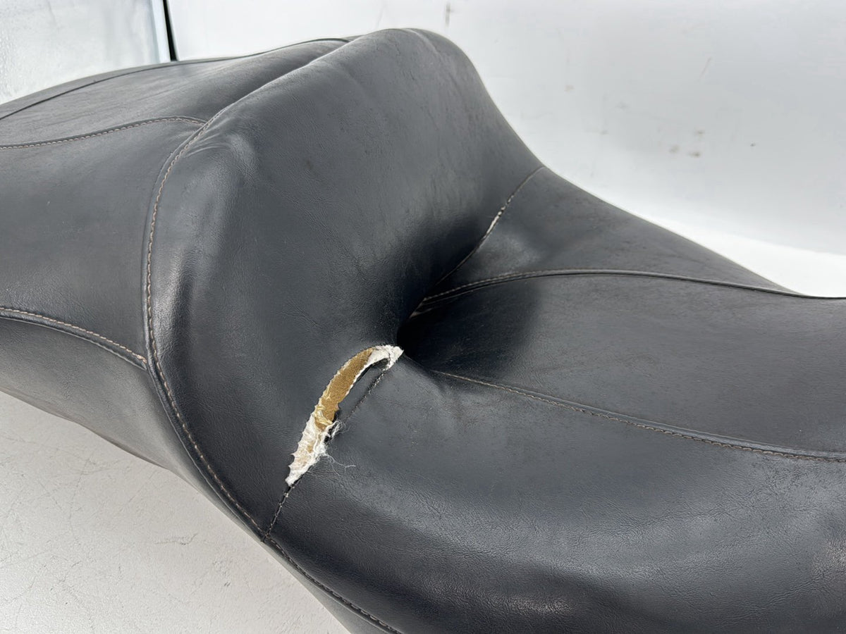 08 Harley Touring Electra Glide OEM Passenger Rider Driver Seat Saddle * TORN *