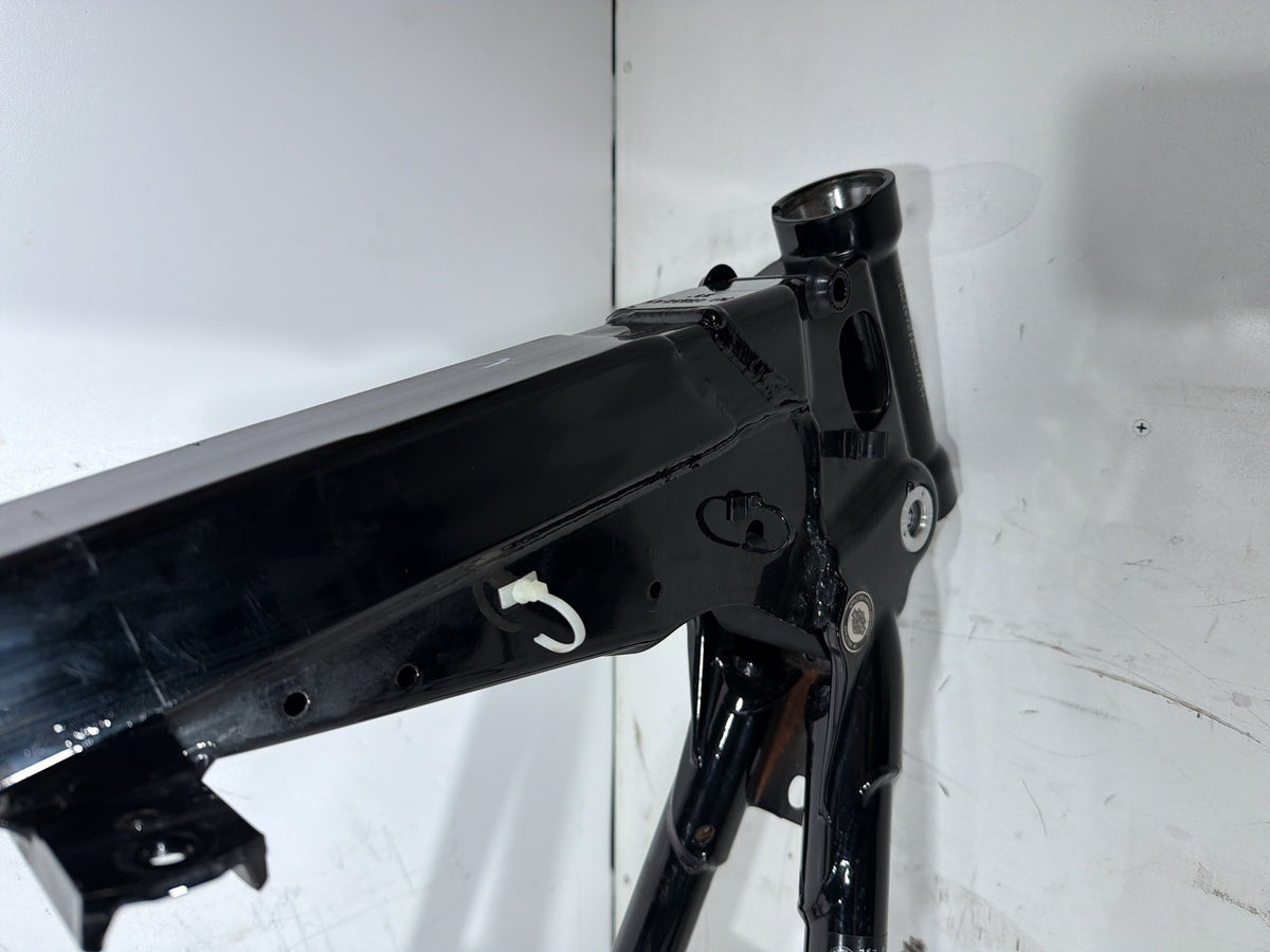 2012 Harley Dyna Fat Bob FXDF 103 OEM Body Main Frame Chassis 29 degree NO Title