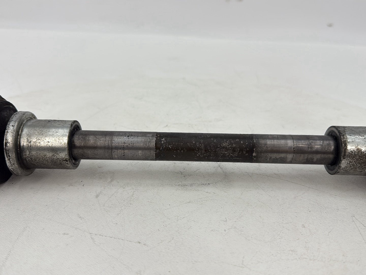 2007 - 2011 Harley-Davidson Touring Electra Glide Ultra Rear Fork Swingarm Pivot Bolt Shaft 47505-02