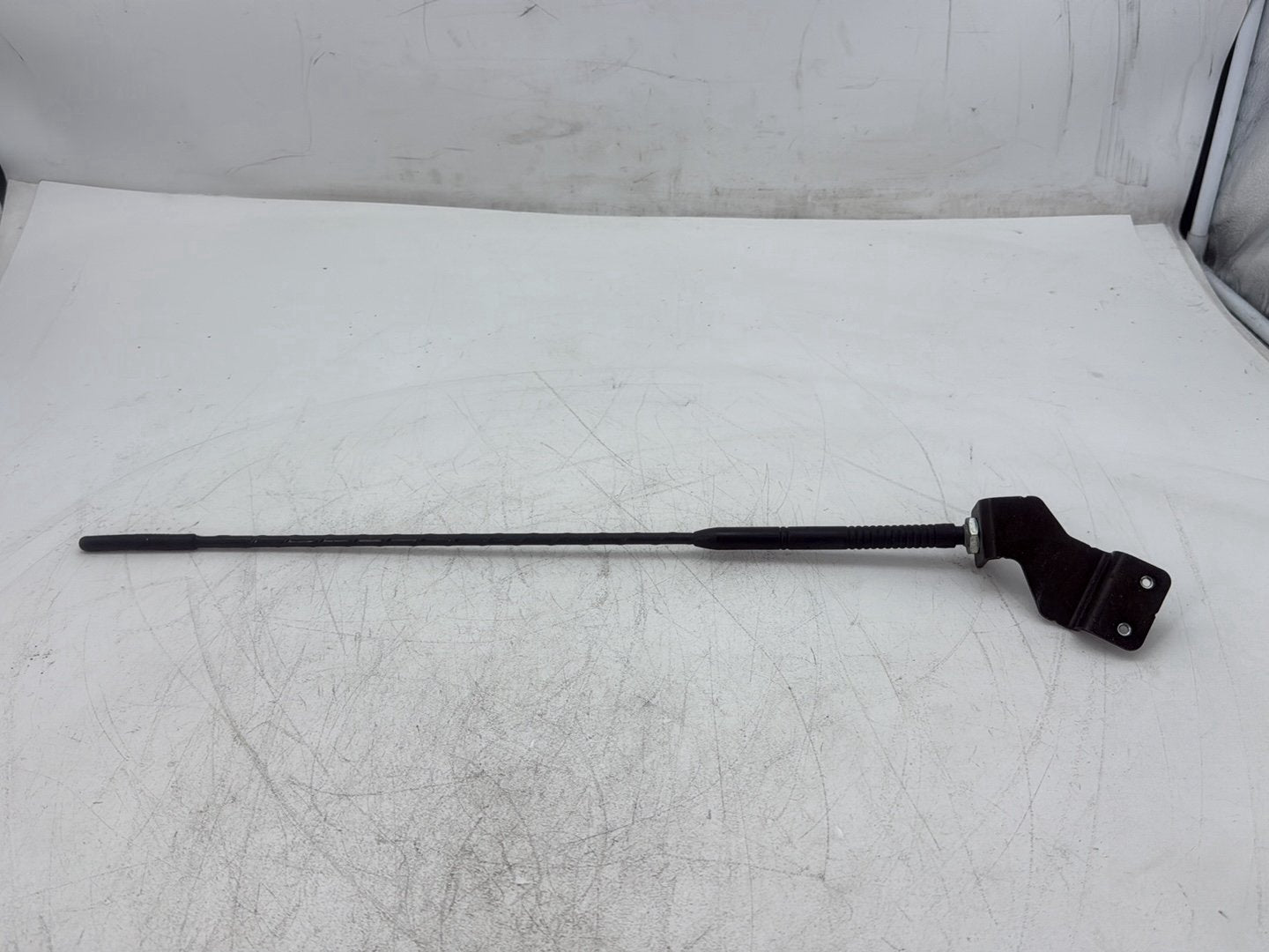2010 Harley Street Glide Touring FLHX OEM Radio Antenna Mast FM AM 76250-98