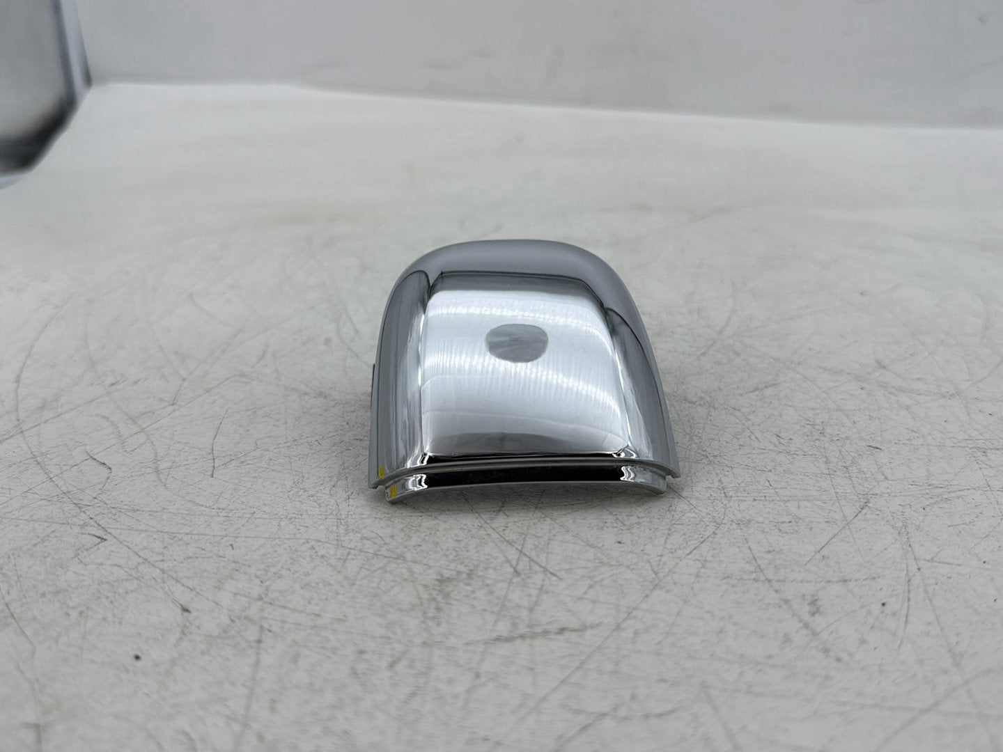 2008 Harley Dyna FXDL Low Rider Anniversary OEM Front Handlebar Riser Top Clamp Chrome