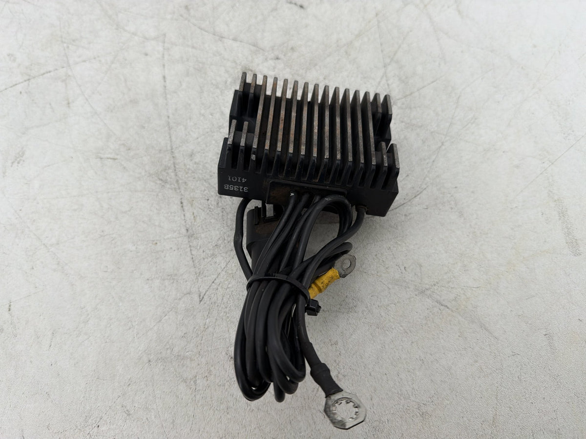 2002 Harley Dyna Wide Glide FXDWG OEM Voltage Regulator Rectifier 74631-04