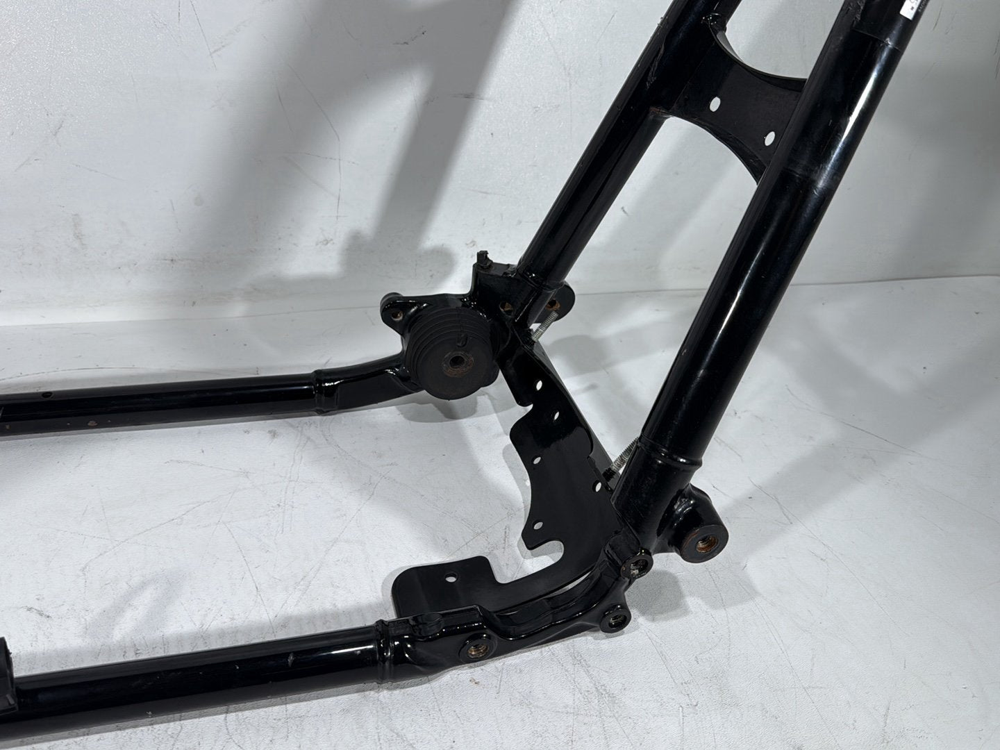 2010 Harley Street Glide Touring FLHX OEM Body Main Frame Chassis SLVG