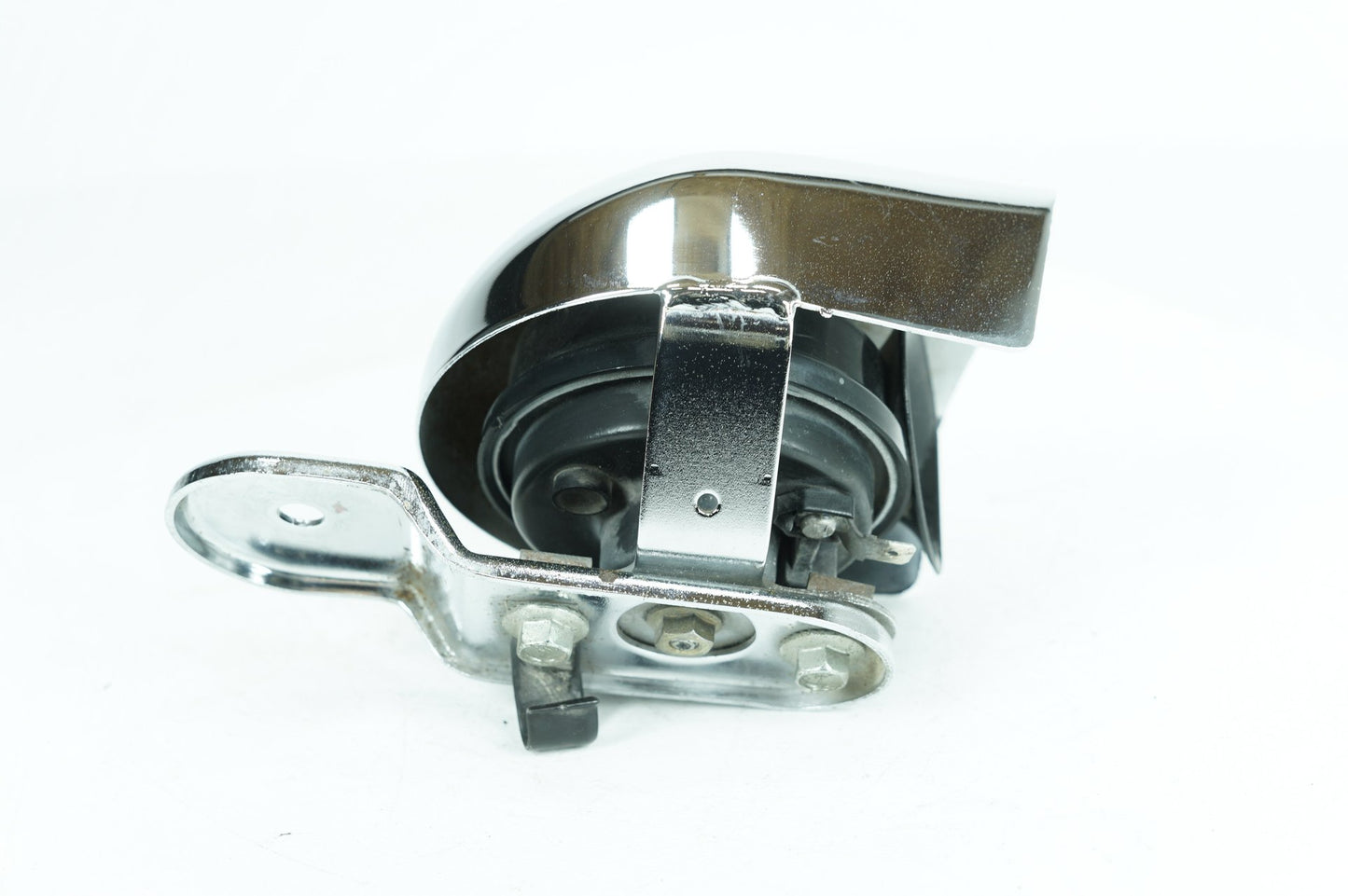 1999 - 2006 Harley-Davidson Touring Electra Glide Classic Horn Signal Klaxon Chrome Cover  	69012-93A