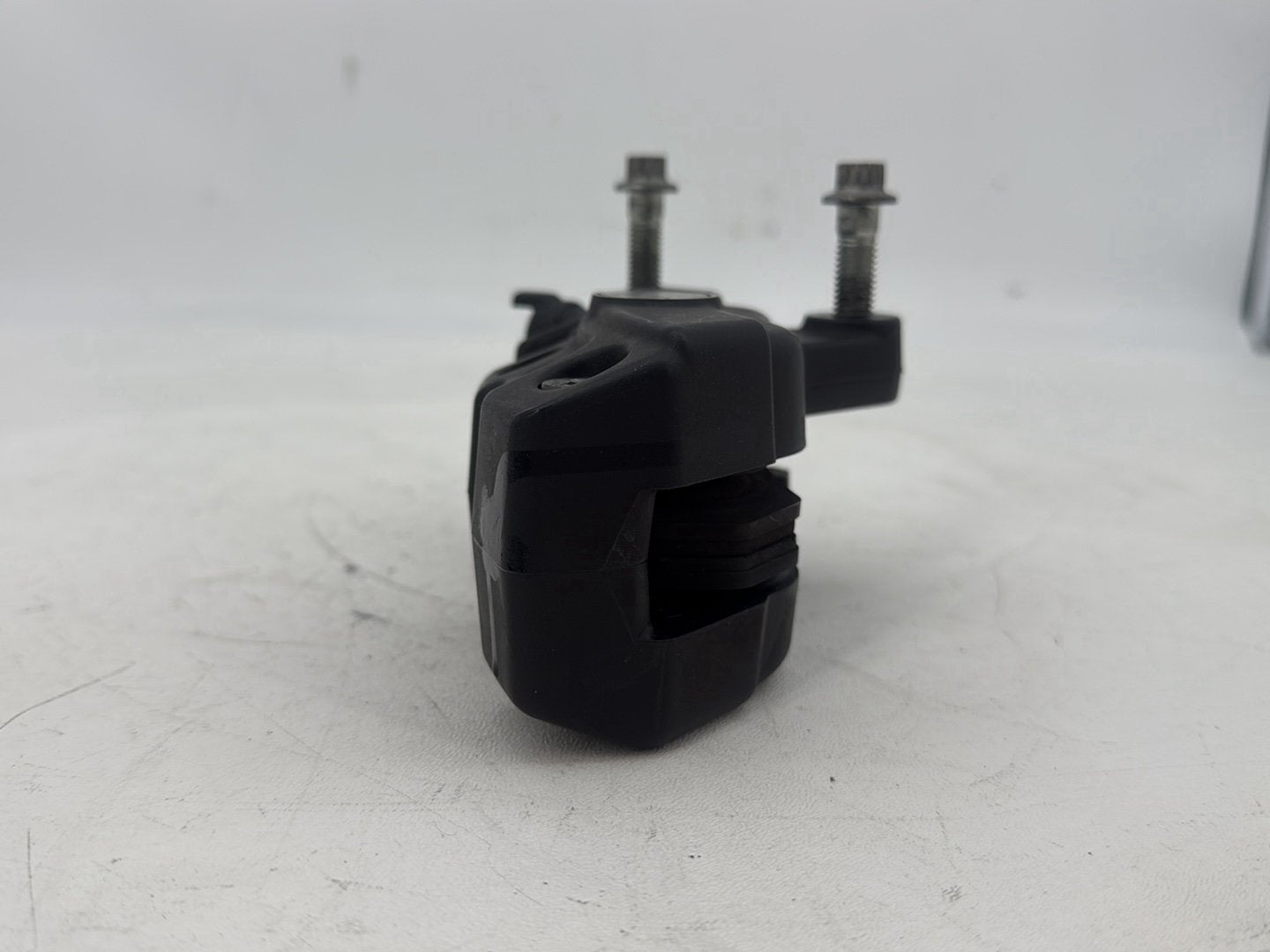 2007 - 2012 Harley-Davidson Touring Electra Glide Ultra Front Right 1 Brake Caliper 44023-08