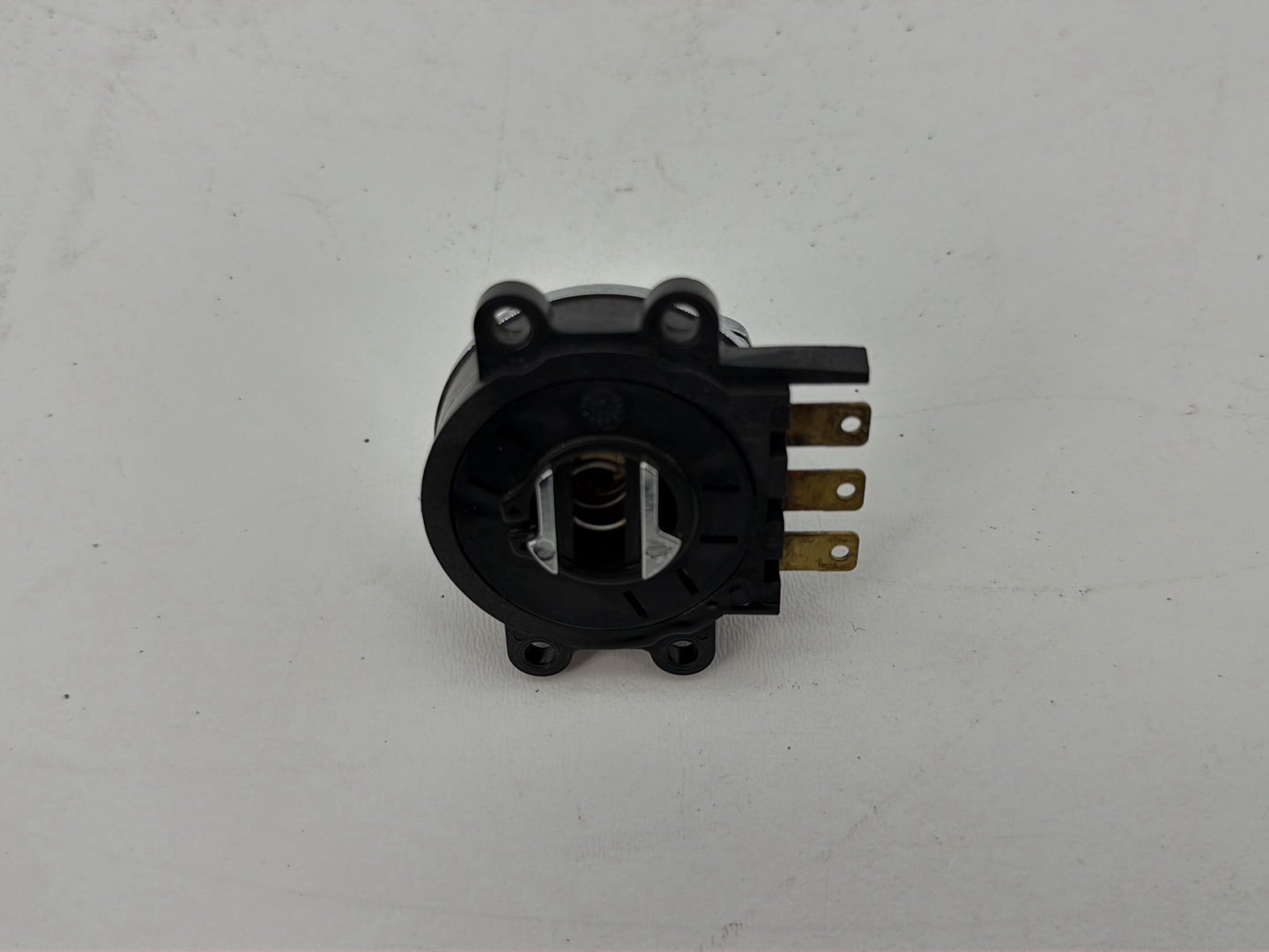 1999 - 2006 Harley-Davidson Touring Road King Ignition Switch Cylinder Barrel Lockset NOKey  	71313-96A