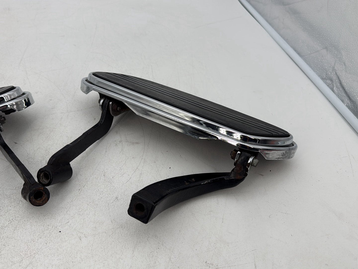 2007 - 2012 Harley-Davidson Touring Street Glide Left Right Driver Floorboard Foot Rest