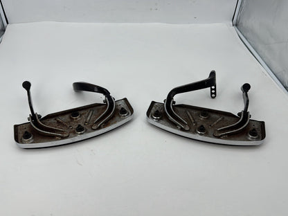 1999 - 2006 Harley-Davidson Touring Electra Glide Classic Left Right Driver Floorboard Foot Rest  	50614-91A