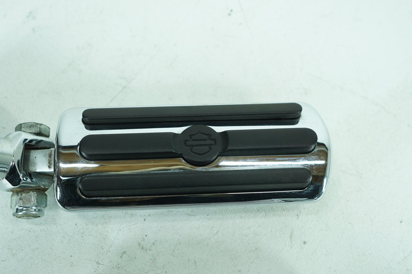1999 - 2006 Harley-Davidson Softail Fat Boy Front Right Left Highway Foot Pegs 50957-02C