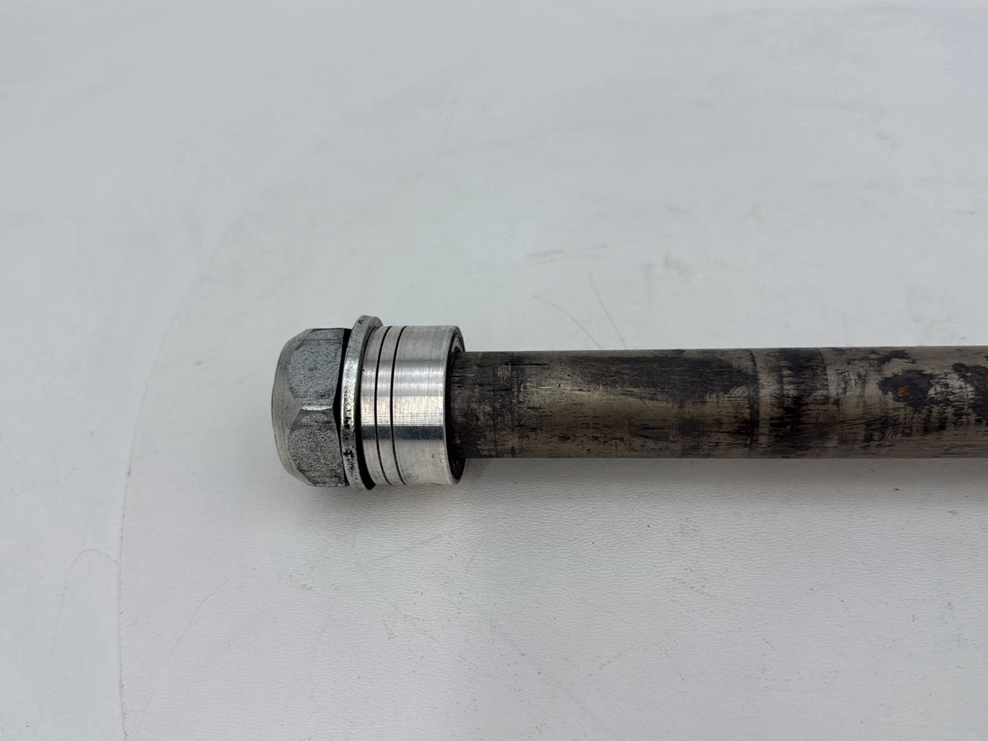 2007 - 2017 Harley-Davidson Dyna Wide Glide Rear Wheel Axle Bolt Shaft  	41114-08