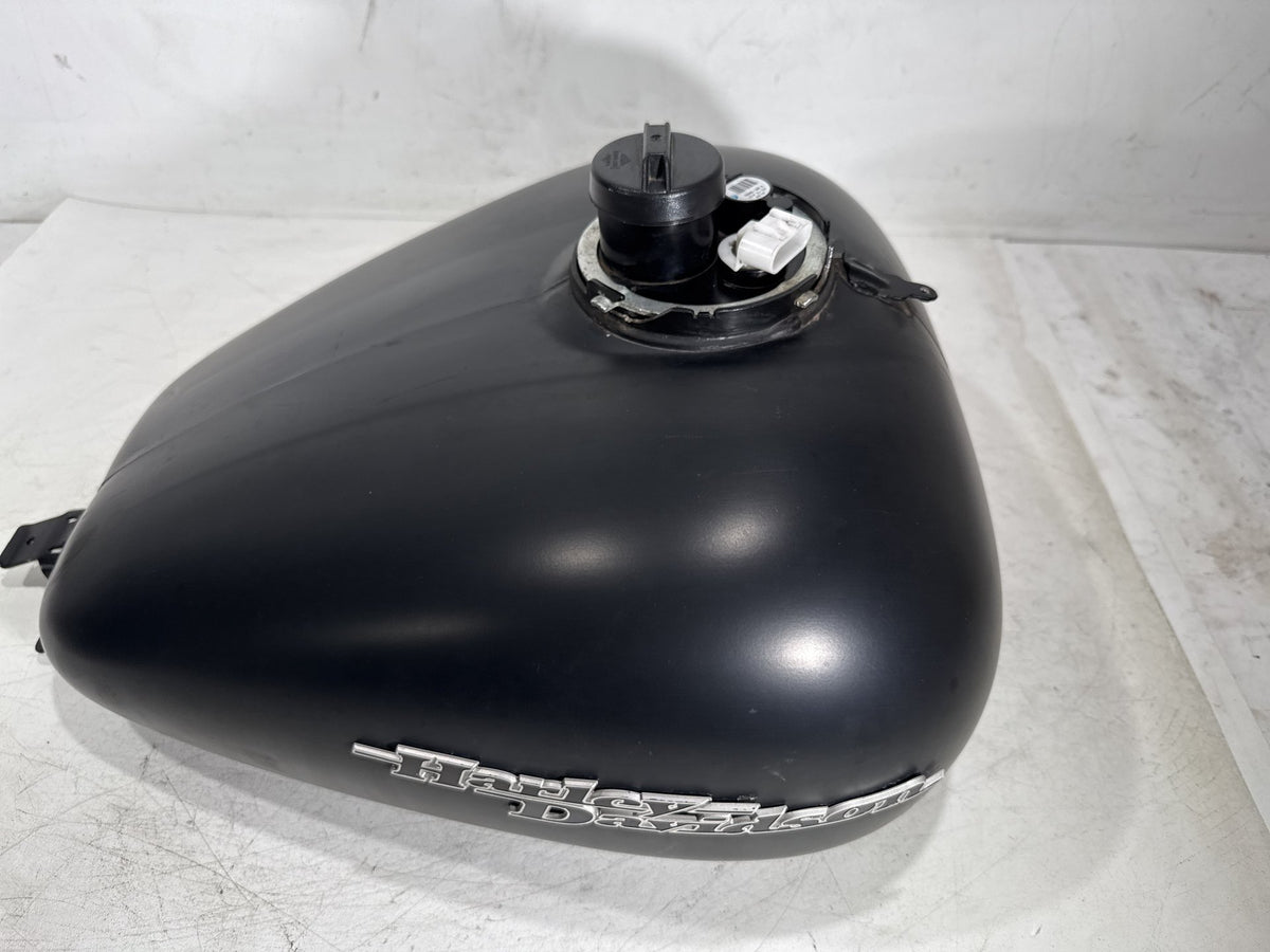 2013 Harley Street Glide Touring FLHX OEM Fuel Gas Tank Gasoline Reservoir