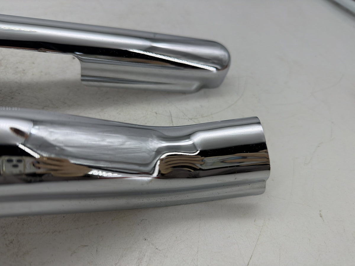 2004 Harley Electra Glide Touring Ultra OEM Rear Left Right Fender Struts Bracket
