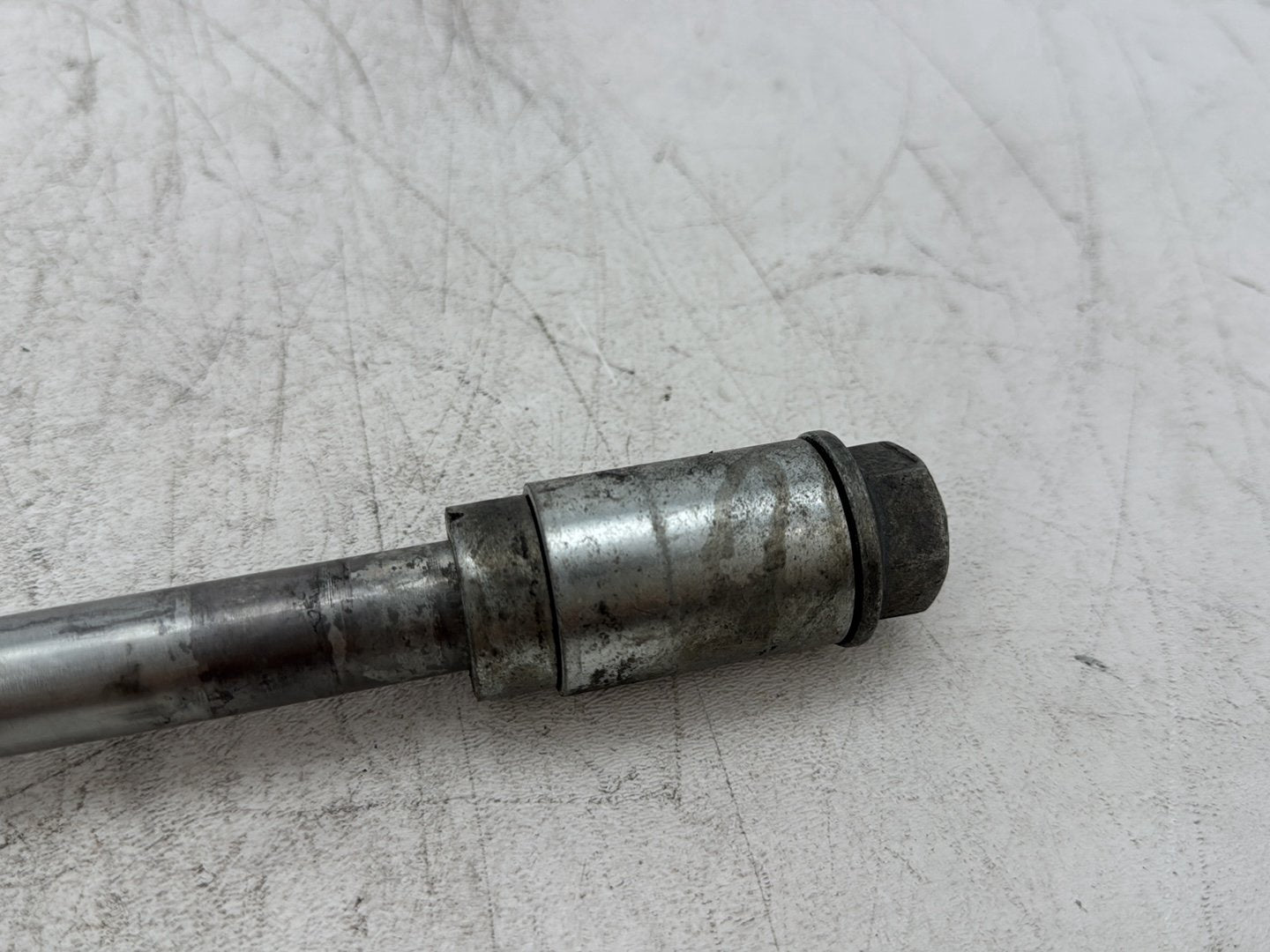 2003 Harley Dyna Wide Glide FXDWG OEM Front Wheel Axle Bolt Shaft