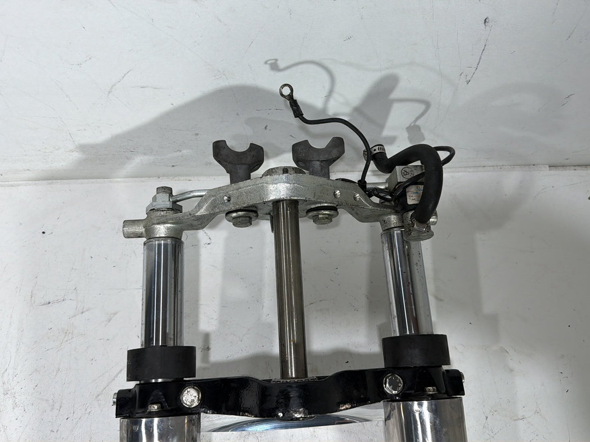 94 Harley Electra Glide Touring Front Triple Tree Set & LH RH Fork Legs Sliders